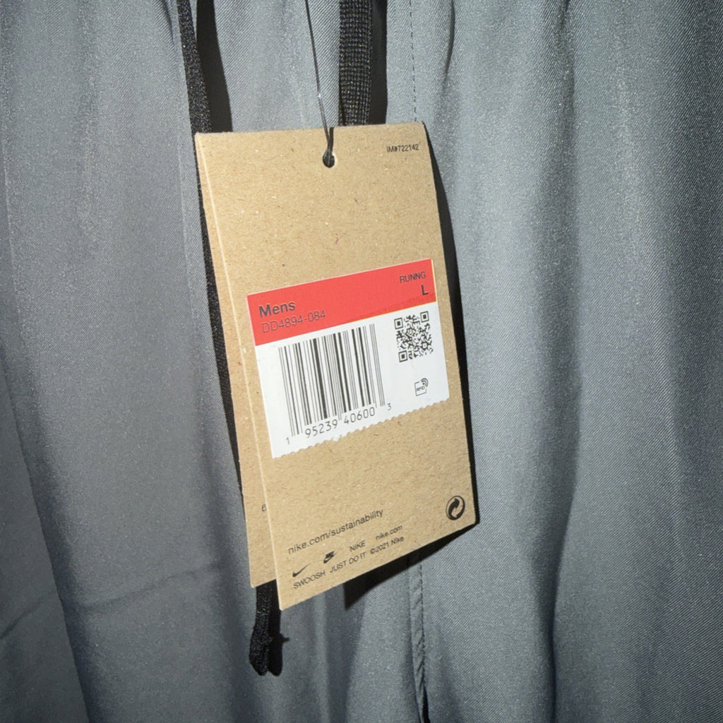 NWOT Nike Dri-FIT Challenger Mens Sz L Woven Running Pants Smoke Grey 0115-0116