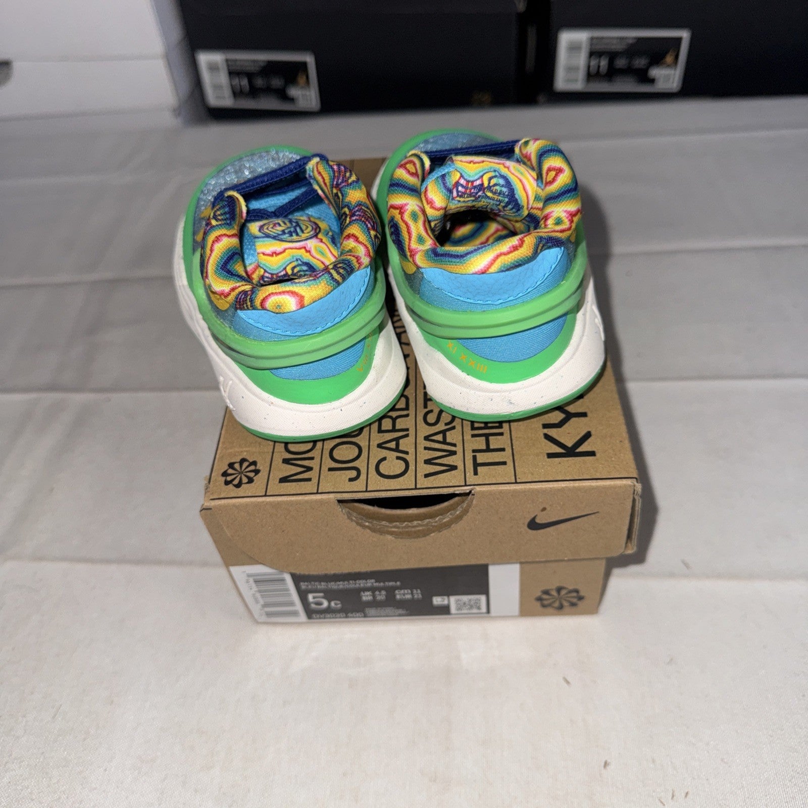 Nike Shoes Boy Size 5c Todder Kyrie 8 SE TD Baltic Blue Green Basketball sneaker