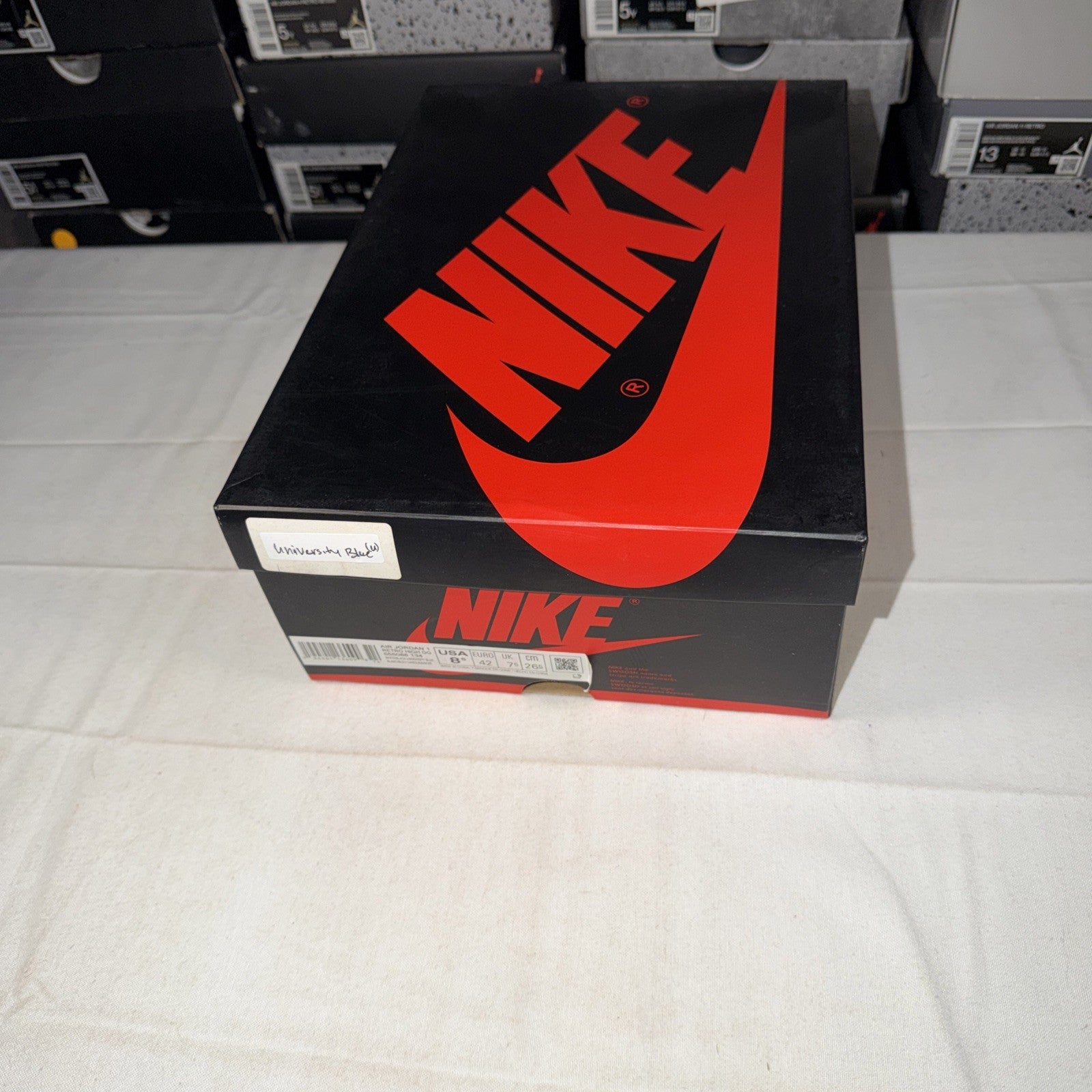 Size 8.5 - Jordan 1 Retro OG High University Blue