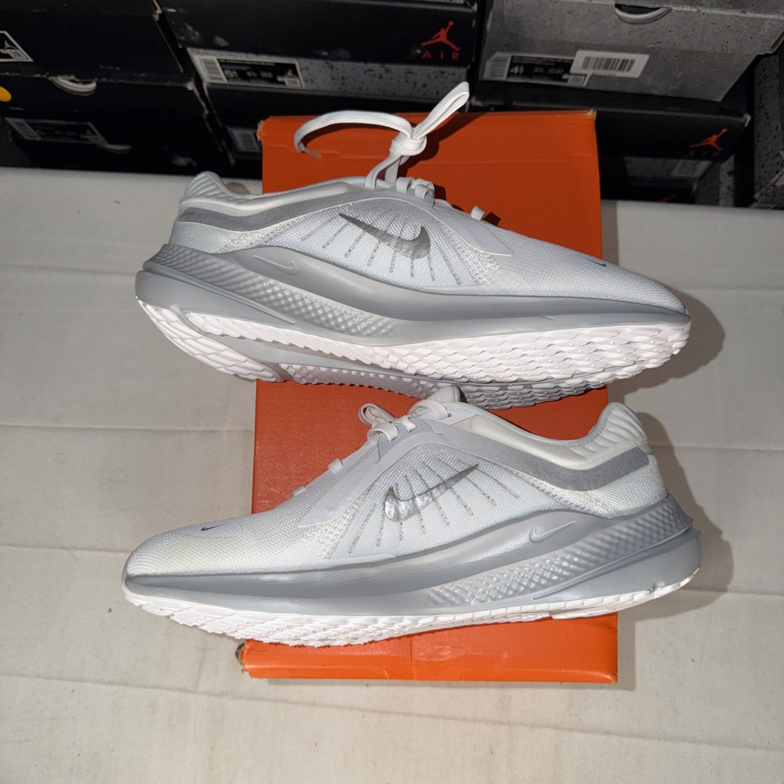 Nike Quest 5 Women's Running Shoes Size 9.5, White/Metallic, DD9291-100