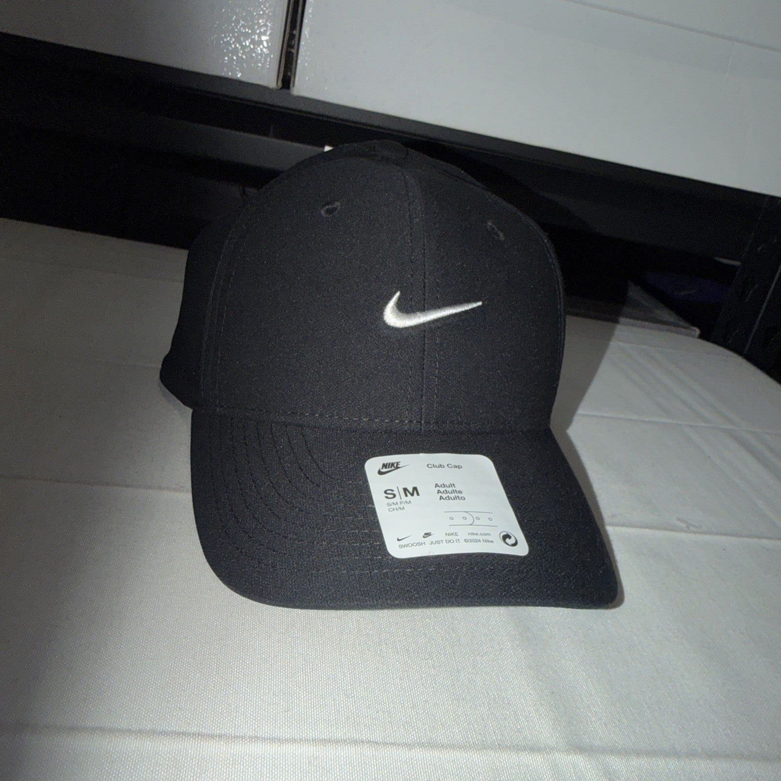 Nike Dri-FIT Structured Cap Snapback Adjustable Hat Black Size S/M NWT 0259