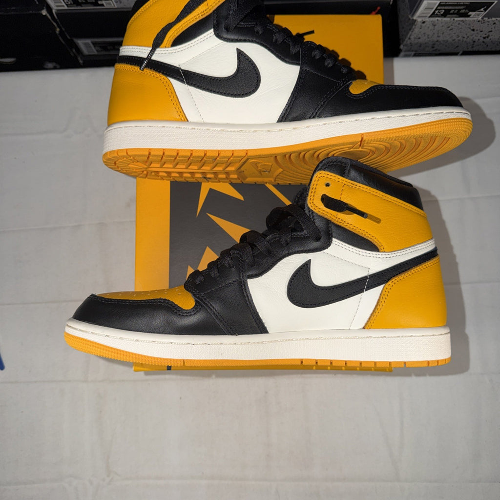 2022 Nike Air Jordan 1 Retro High OG "Taxi" Size 11 555088-711