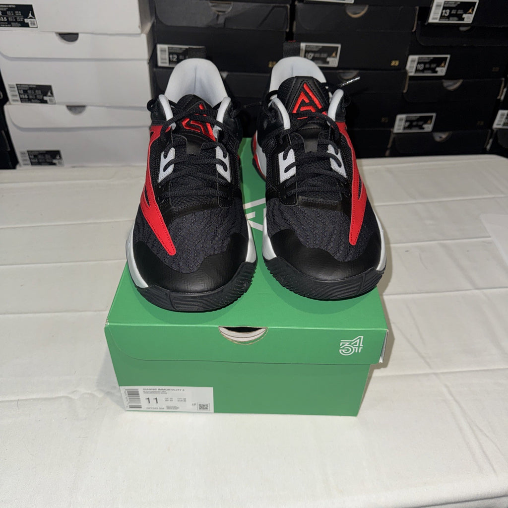Nike Giannis Immortality 3 Sneakers Black/University Red, Size 11, DZ7533-004