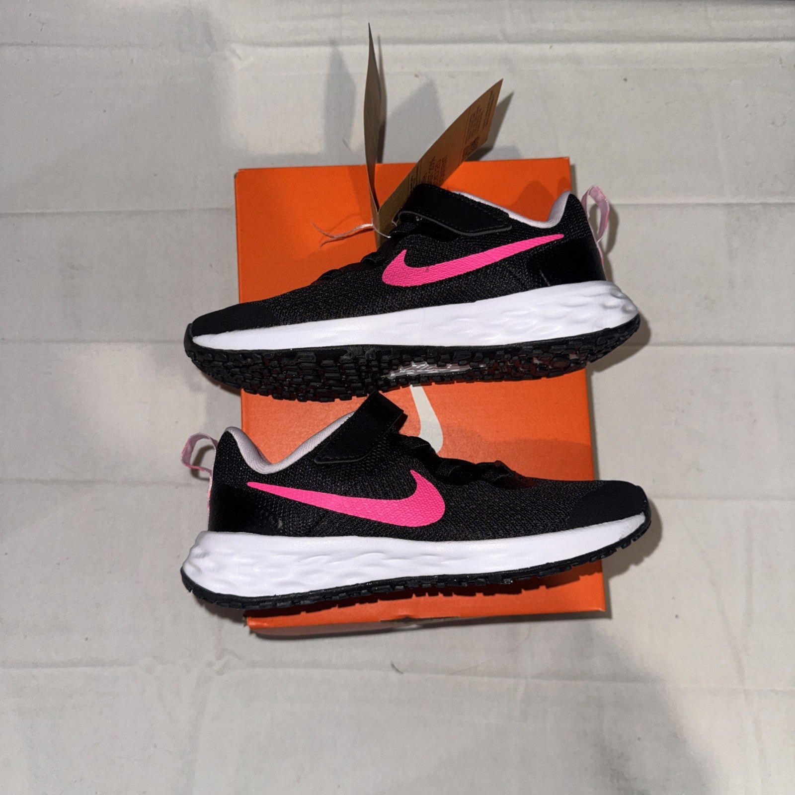 Nike Revolution 6 Black Hyper Pink Running Shoes Size 13C, DD1095-007