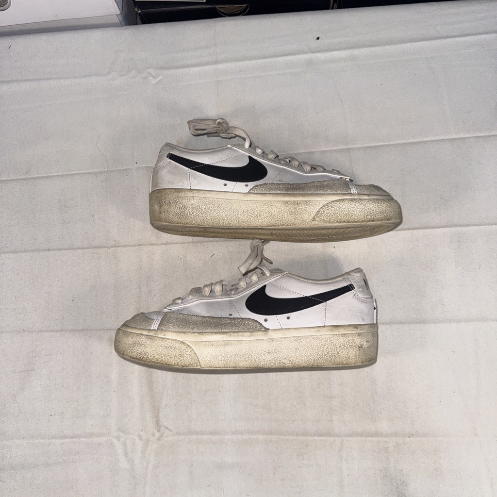 Nike Women's Blazer Low Platform DJ0292-101 Size 7