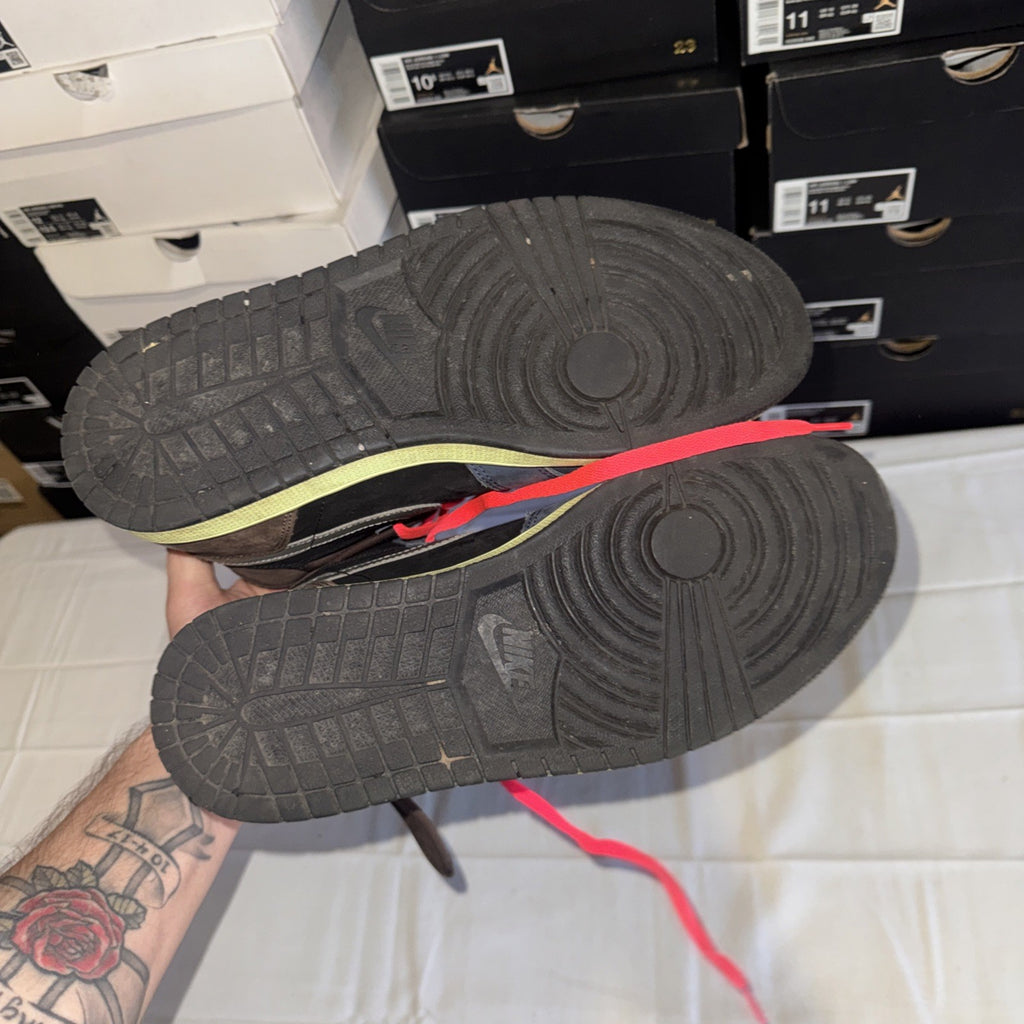 Air Jordan 1 Retro High OG Sneakers 555088-201