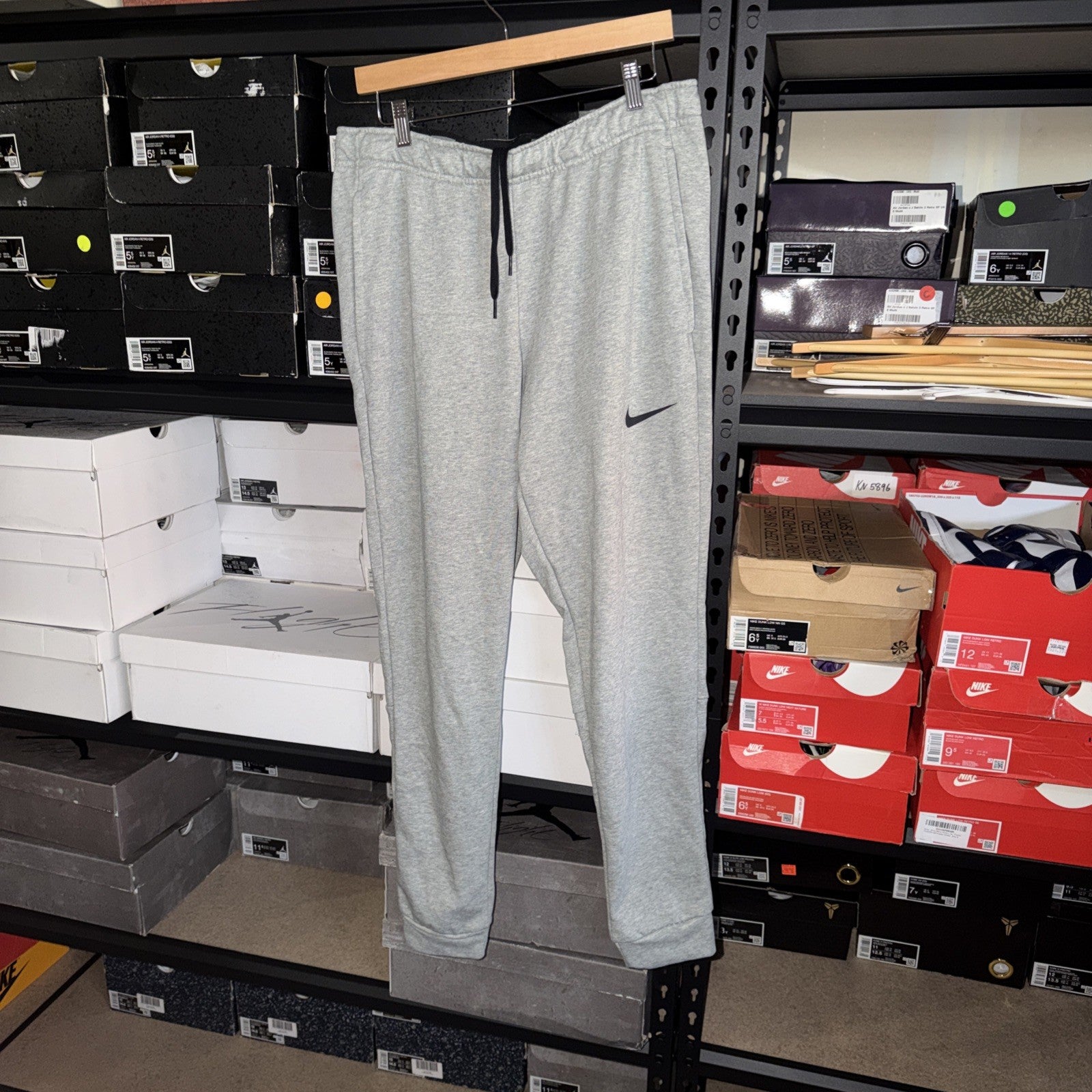 Nike Men's Dri-Fit Jogger Sweatpants Grey Black  Sz Medium CZ6379-063 0127-0129