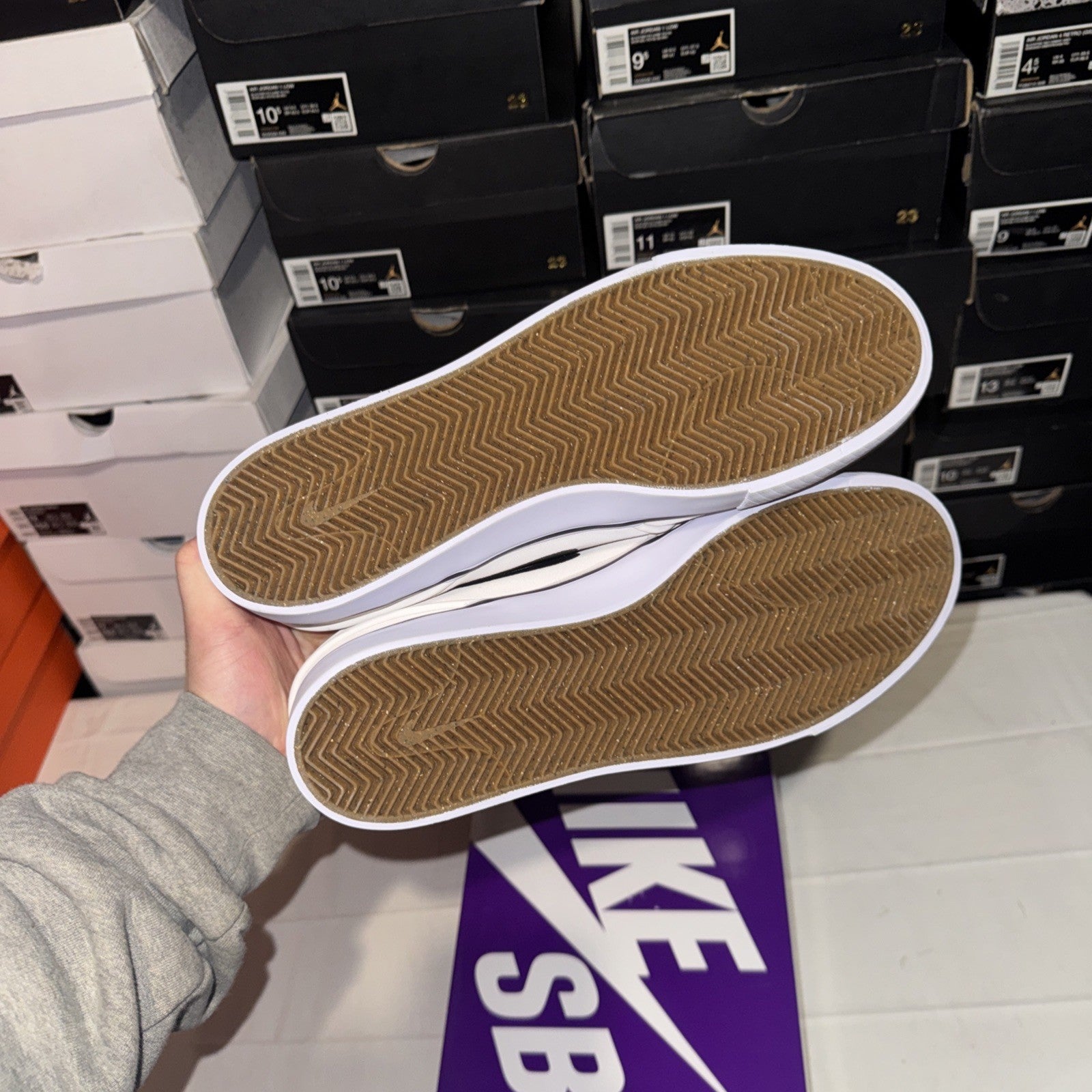 Nike SB Zoom Men's Sneakers FD6757-100 Size 10