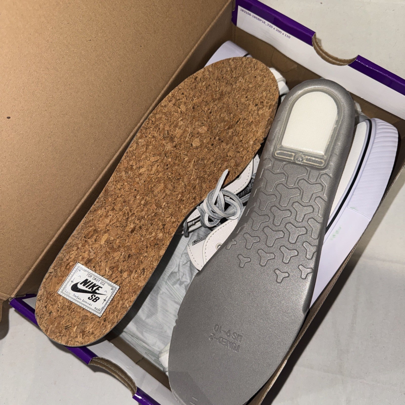 Nike SB Zoom Men's Sneakers FD6757-100 Size 10