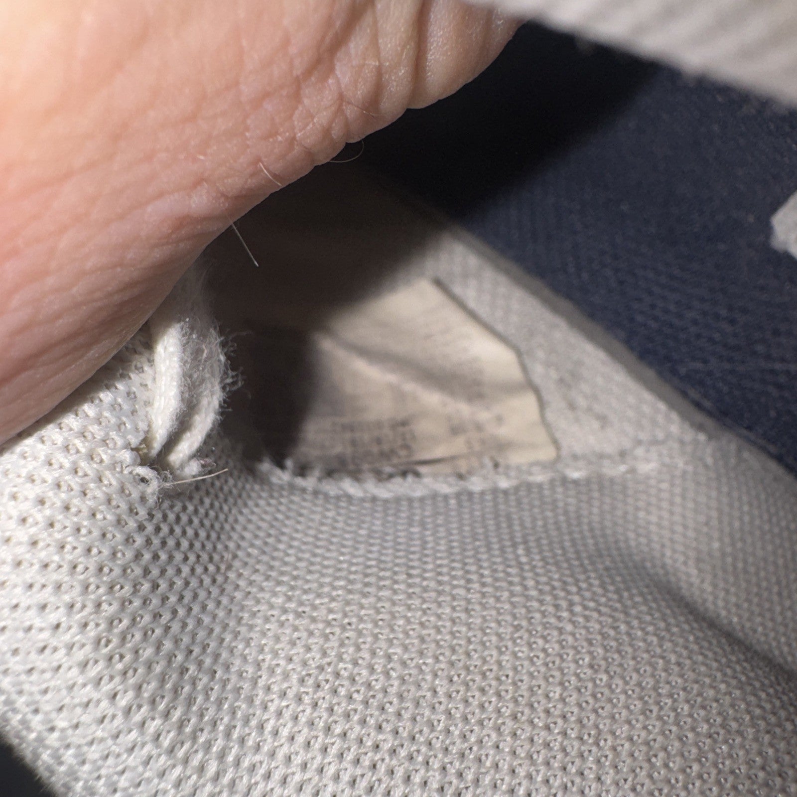 Nike Air Force 1 LV8 Shoes White/Obsidian/Habanero Red Size 5.5Y CW0984-100