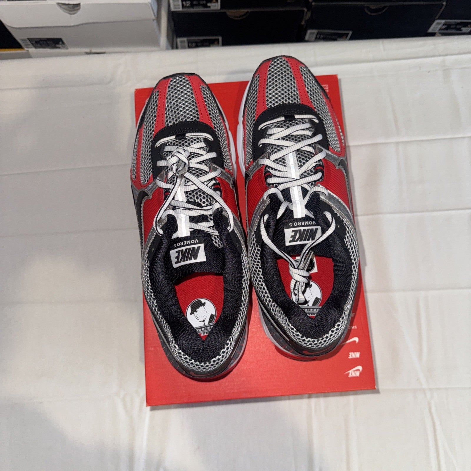 Nike Men's Air Zoom Vomero 5 Metallic Silver University Red Size 10 HV0926-095