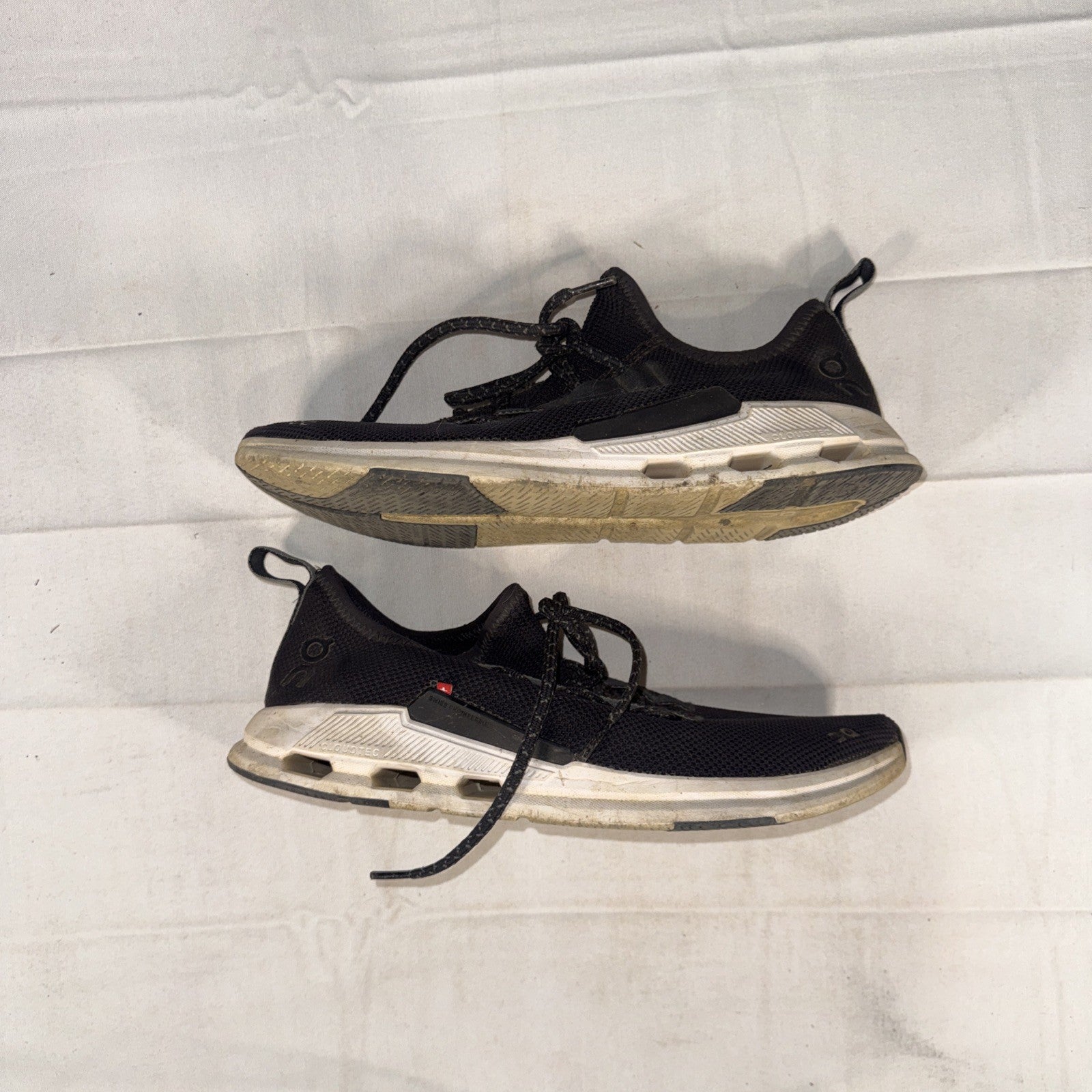 On Cloud Sneaker 76.98445