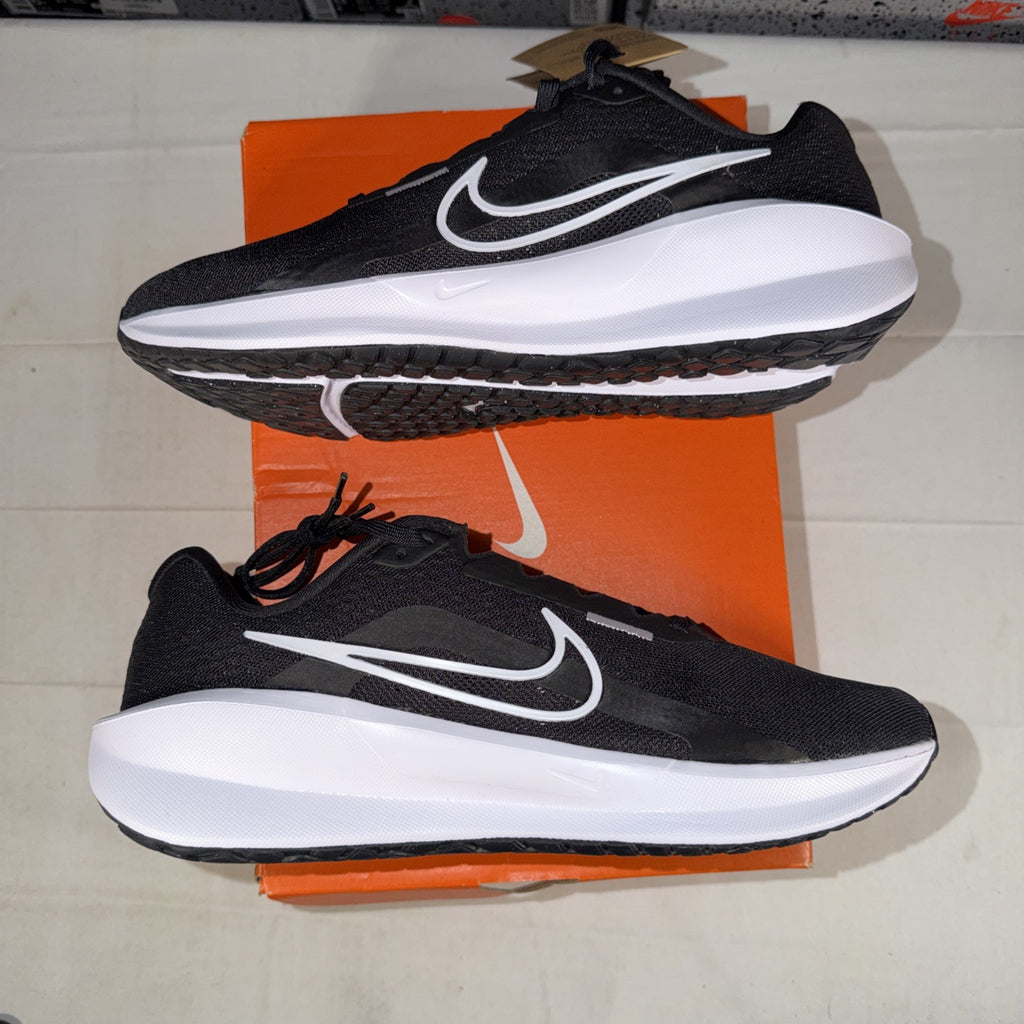 Nike Downshifter 13 Black/White Size 11 FD6454 001