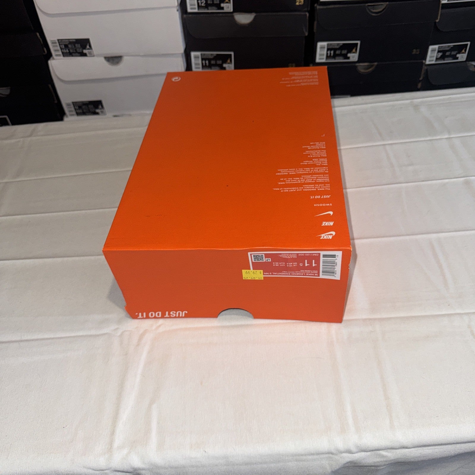 Nike Men's Legend Essential 3 Sneaker Size 11.5 DM1120 002