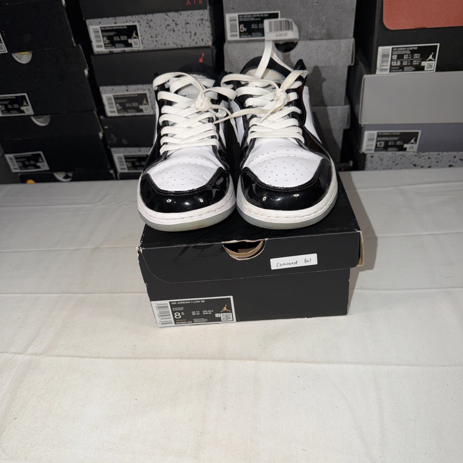 Size 8.5 Mens- Nike Air Jordan 1 Low SE Concord Men's Shoes - DV1309 100- No Box