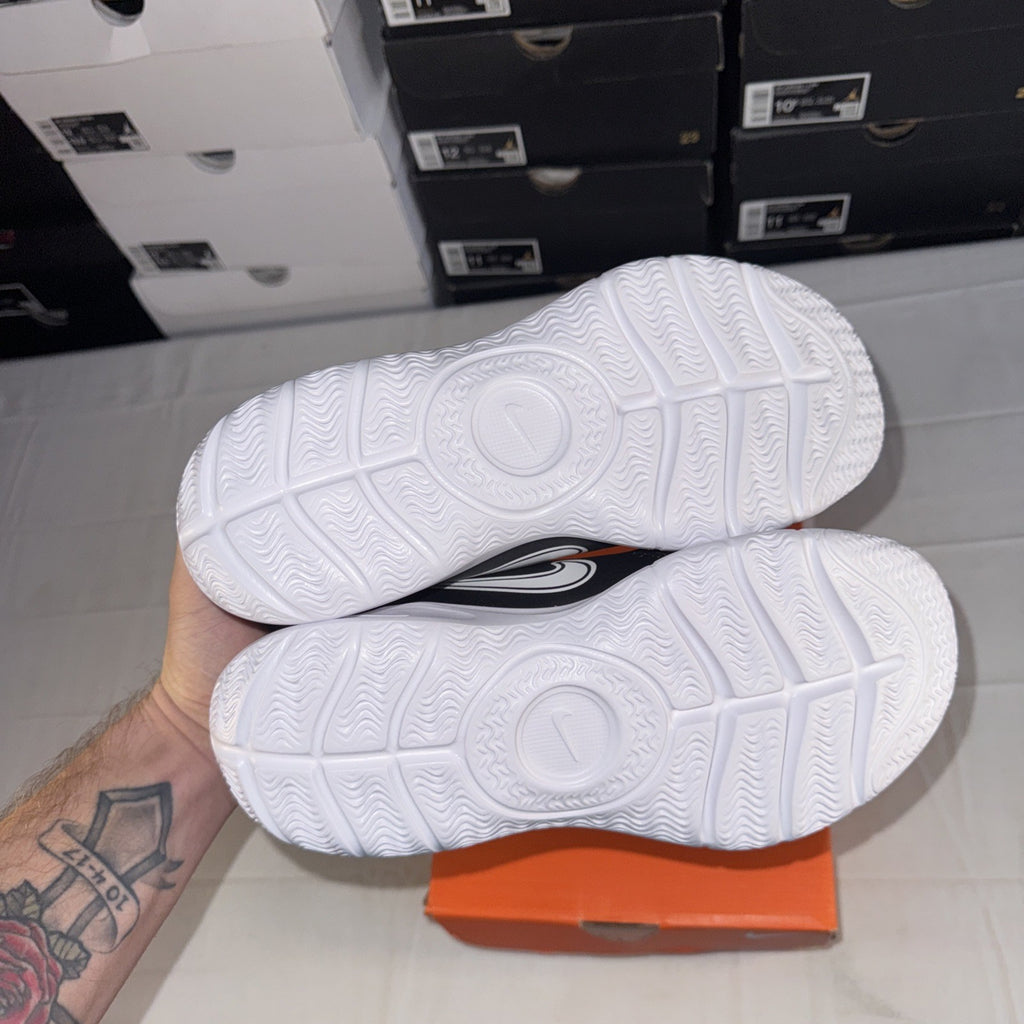 Nike Flex Runner 3 Kids' Running Shoes Black/White, Size 6Y, FN1294-005