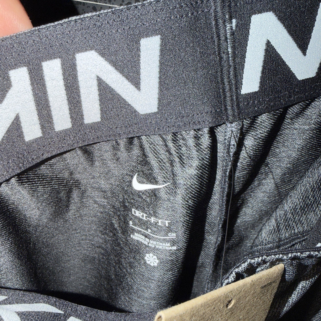 Nike Shorts Dri-FIT Attack, Womens Size S Training Running Short Grey, 0188-0190