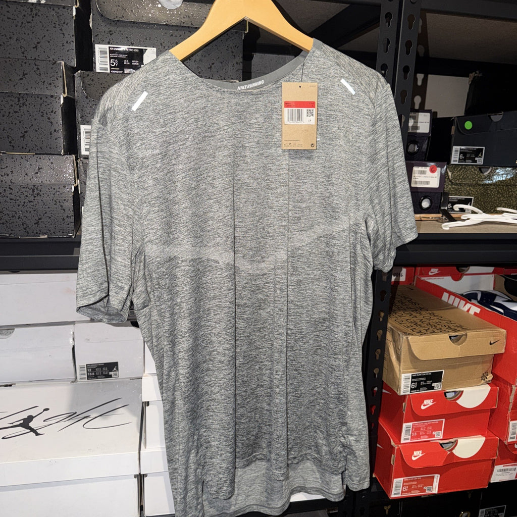 Nike Men's Dri-FIT Rise 365 Short Sleeve Running T-Shirt Gray 0109-0110