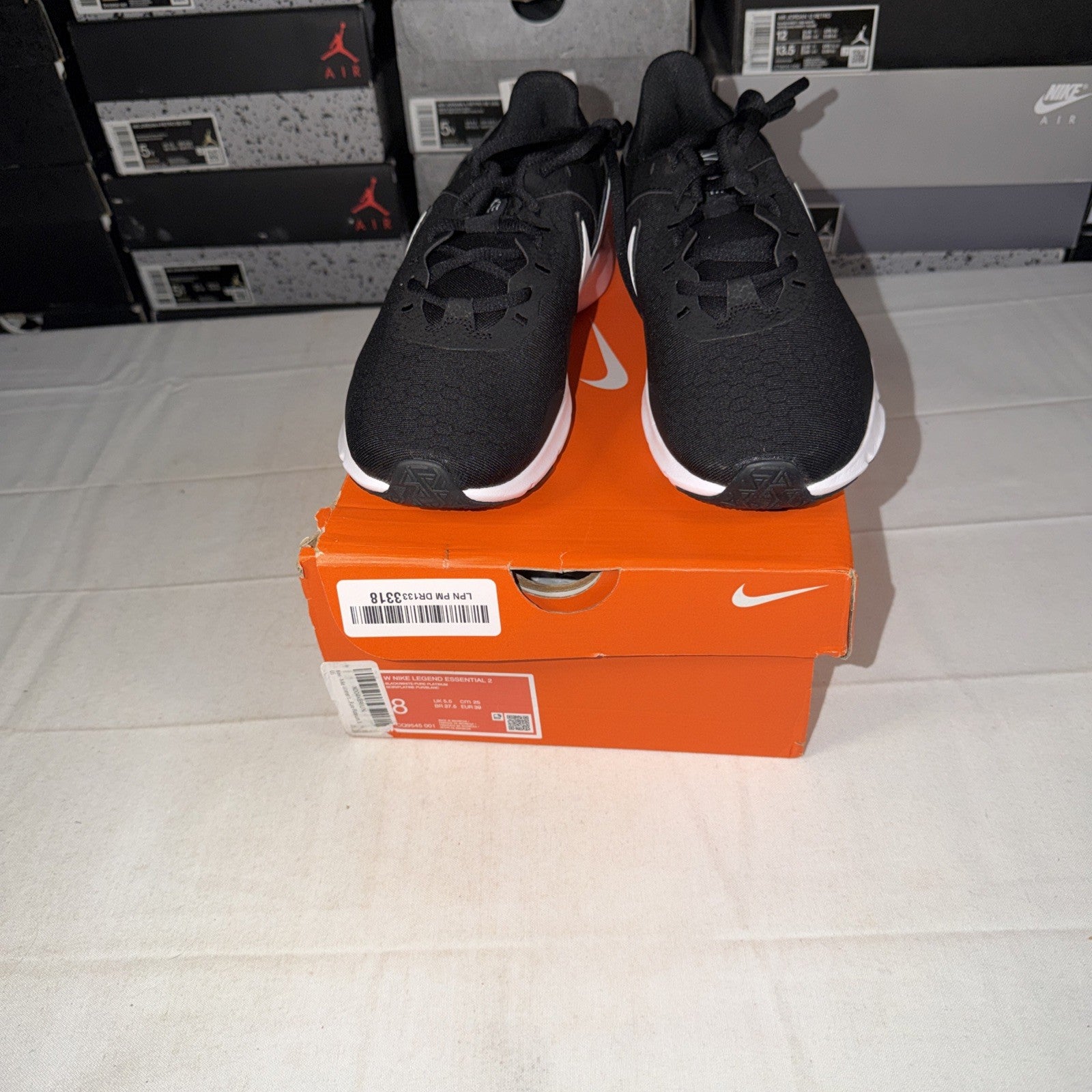 Nike Legend Essential 2 Women's Running Trainer Size 8 CQ9545-001