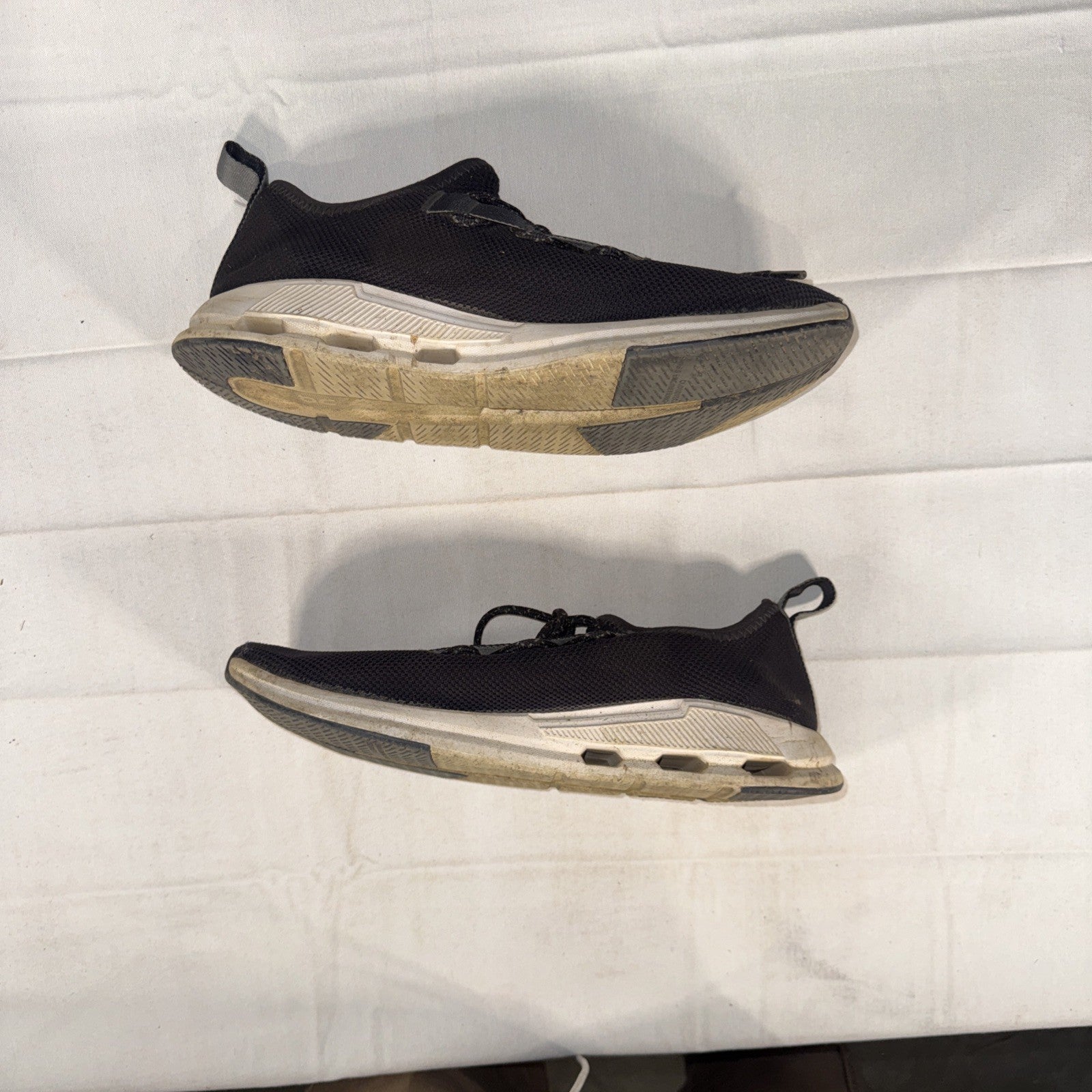 On Cloud Sneaker 76.98445