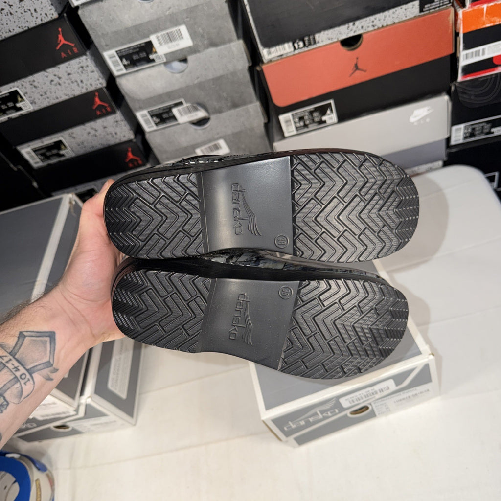 Size 40 (9W-9.5W) Dansko Professional Clogs Womens 706620202