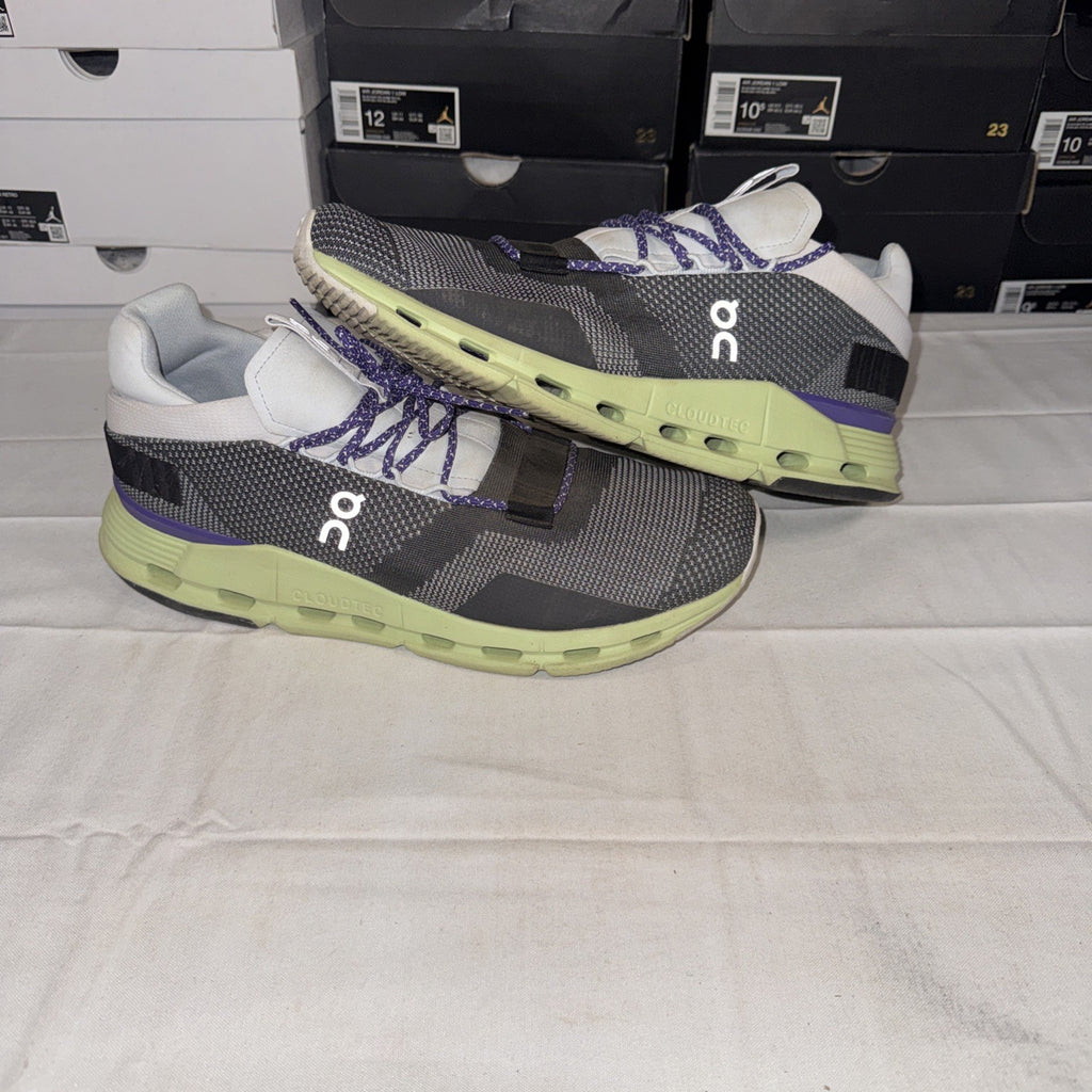 On Cloud Sneaker 26.98389 Size 11