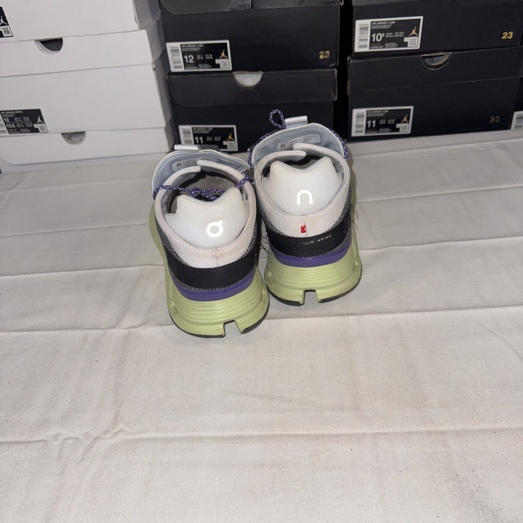 On Cloud Sneaker 26.98389 Size 11