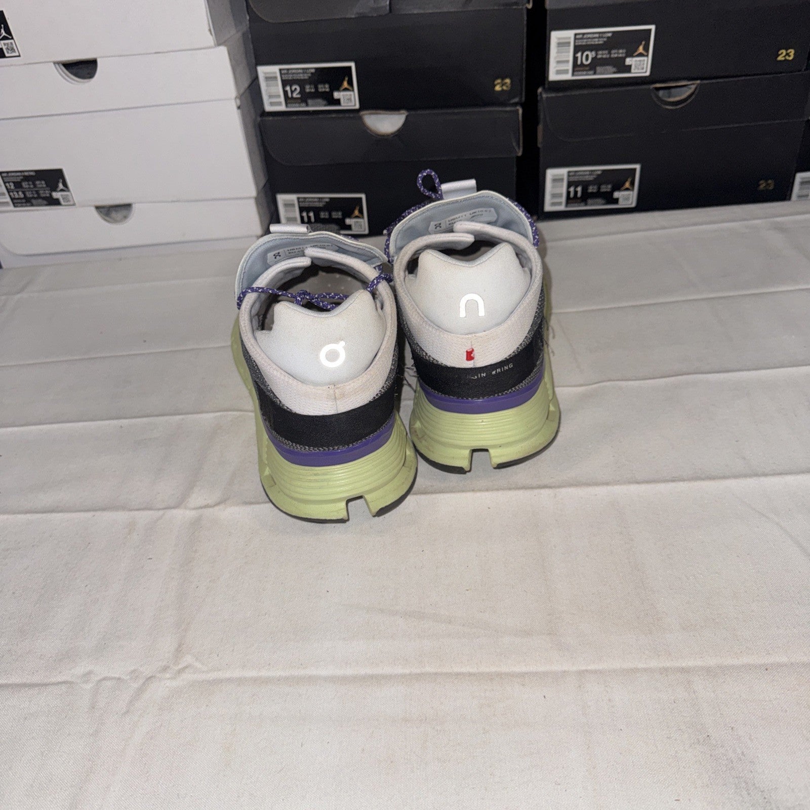 On Cloud Sneaker 26.98389 Size 11