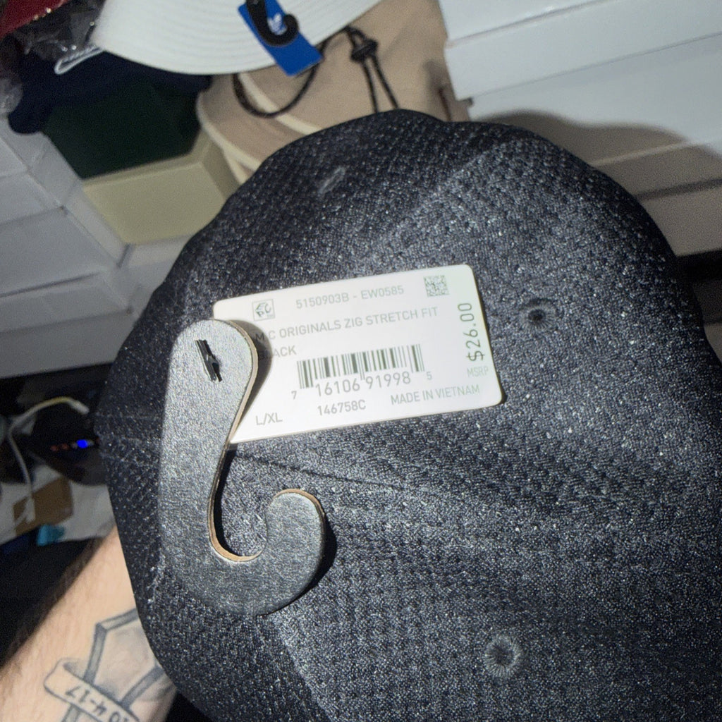 ADIDAS Men's Zig Stretch Fit Baseball Golf Cap Hat Black Size L/XL 0250-0254