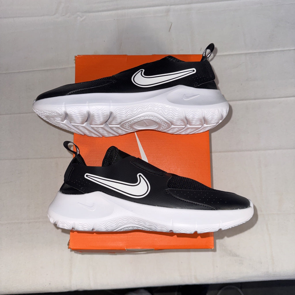 Nike Flex Runner 3 Kids' Running Shoes Black/White, Size 6.5Y, FN1294-005