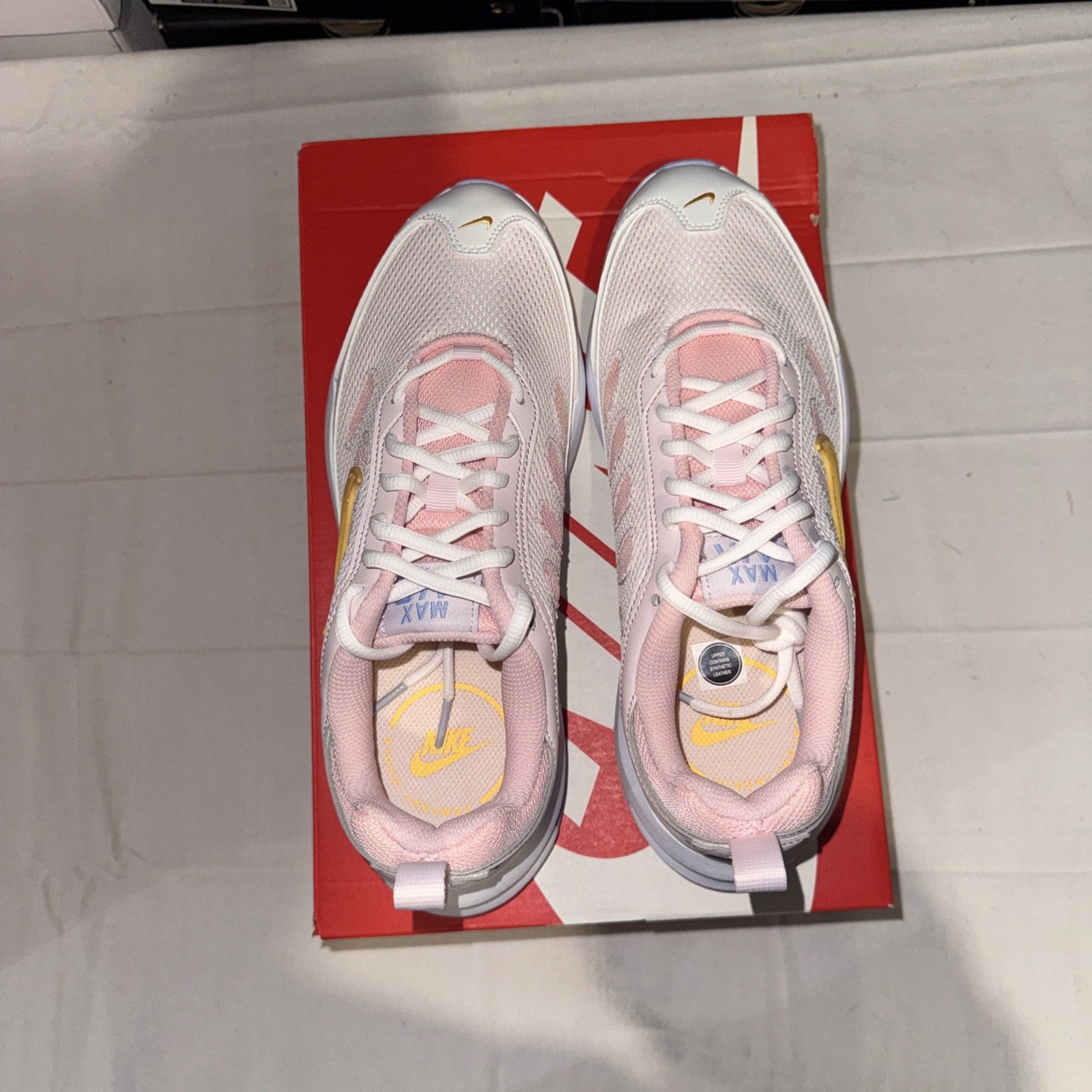 Nike Air Max AP Women's US 9.5 CU4870-108 Topaz Gold Bloom Top