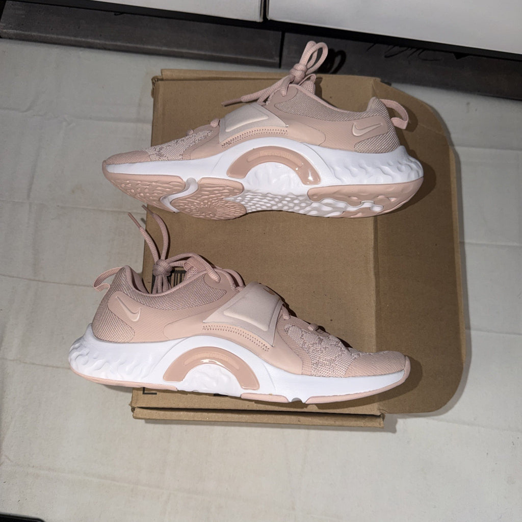 Nike Renew In-Season TR Sneakers Rose Whisper Womens dd9301 604 Size 7.5
