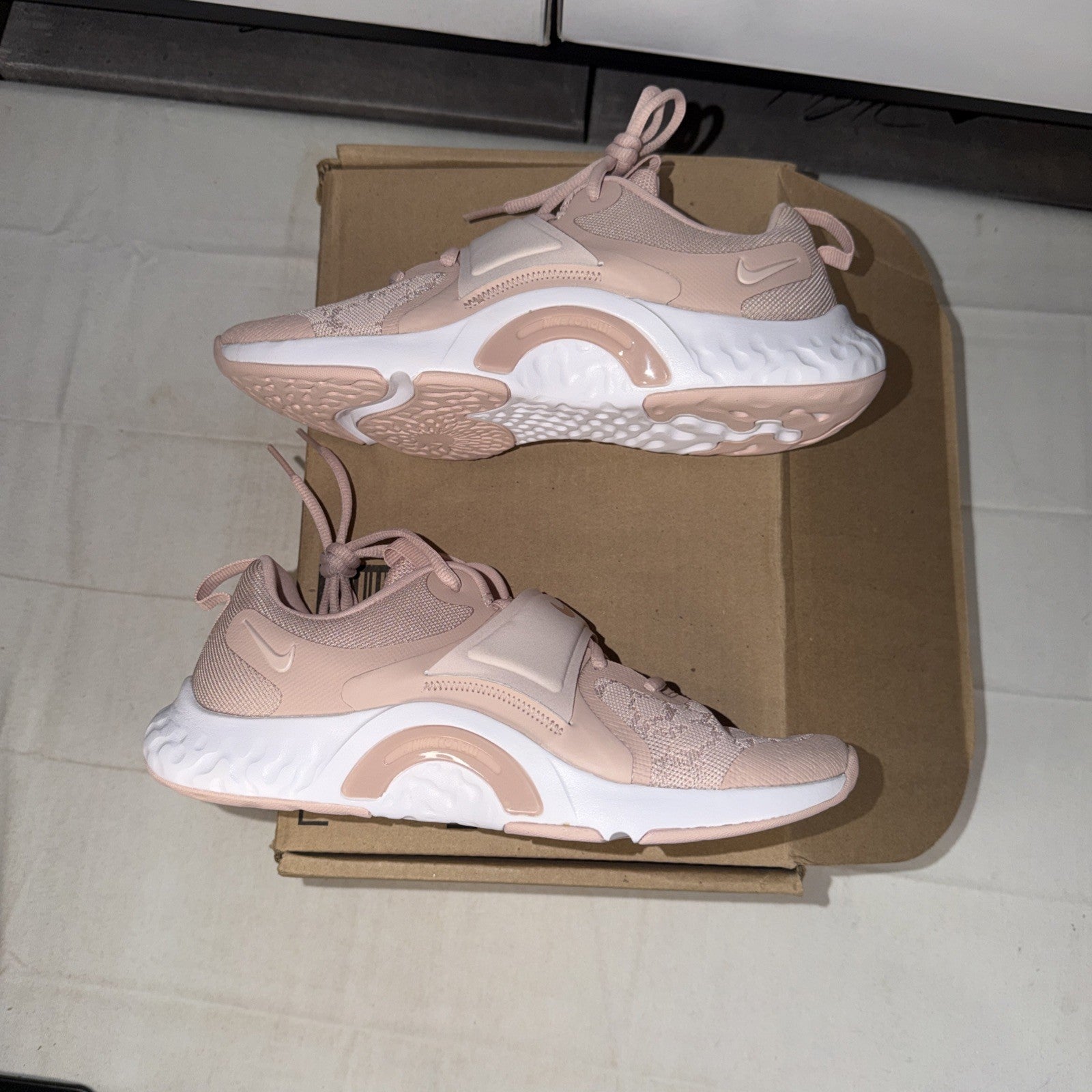 Nike Renew In-Season TR Sneakers Rose Whisper Womens dd9301 604 Size 7.5