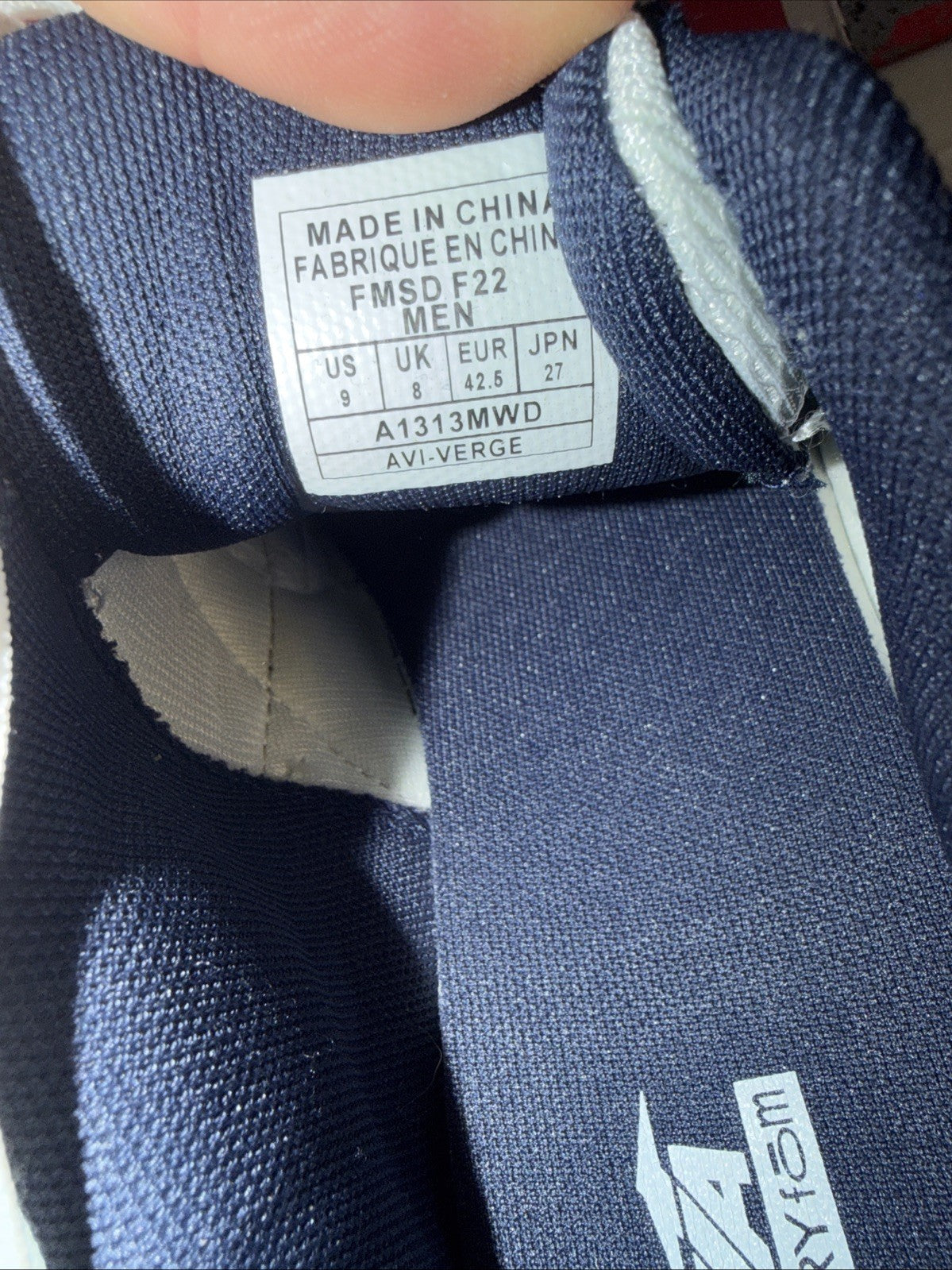 Avia Verge Men's Trainers White Navy Blue Size 9 A1313MWD