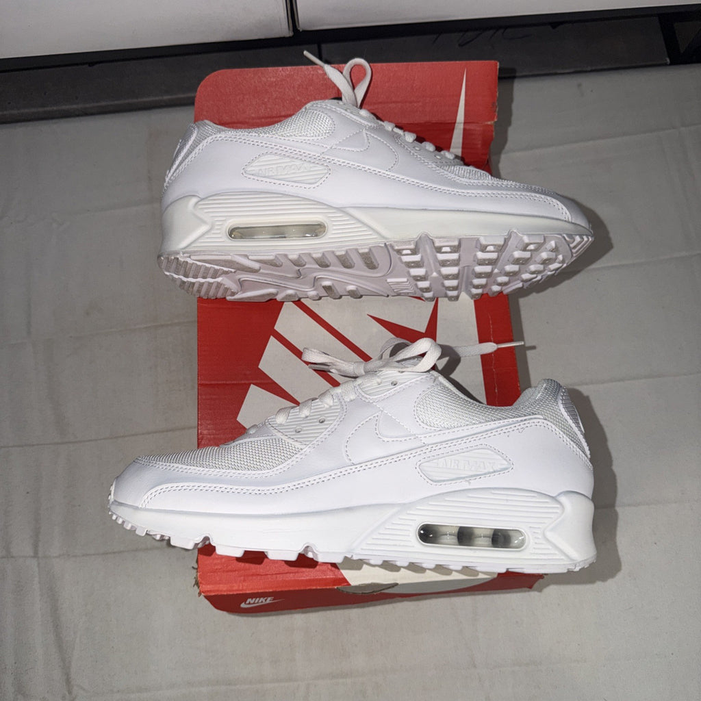 Nike Air Max 90 Size 10 Triple White/Wolf Grey, CN8490-100 TRIED ON