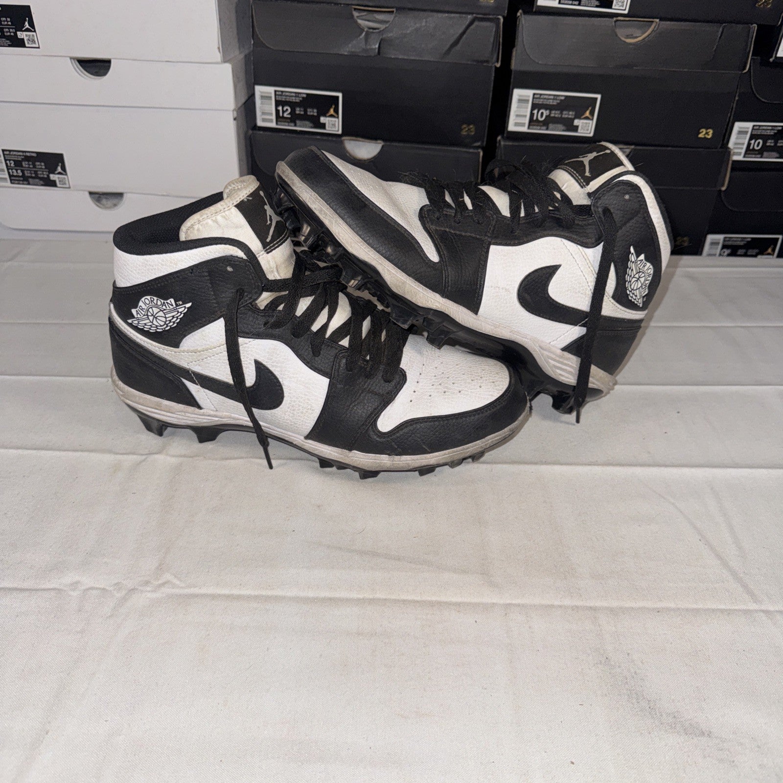 Air Jordan 1 Mid Panda Black Football Cleats Size 9, BNIB, FJ6805-100