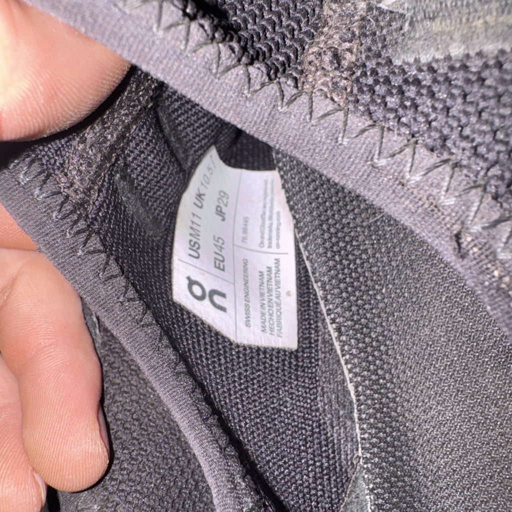 On Cloud Sneaker 76.98445