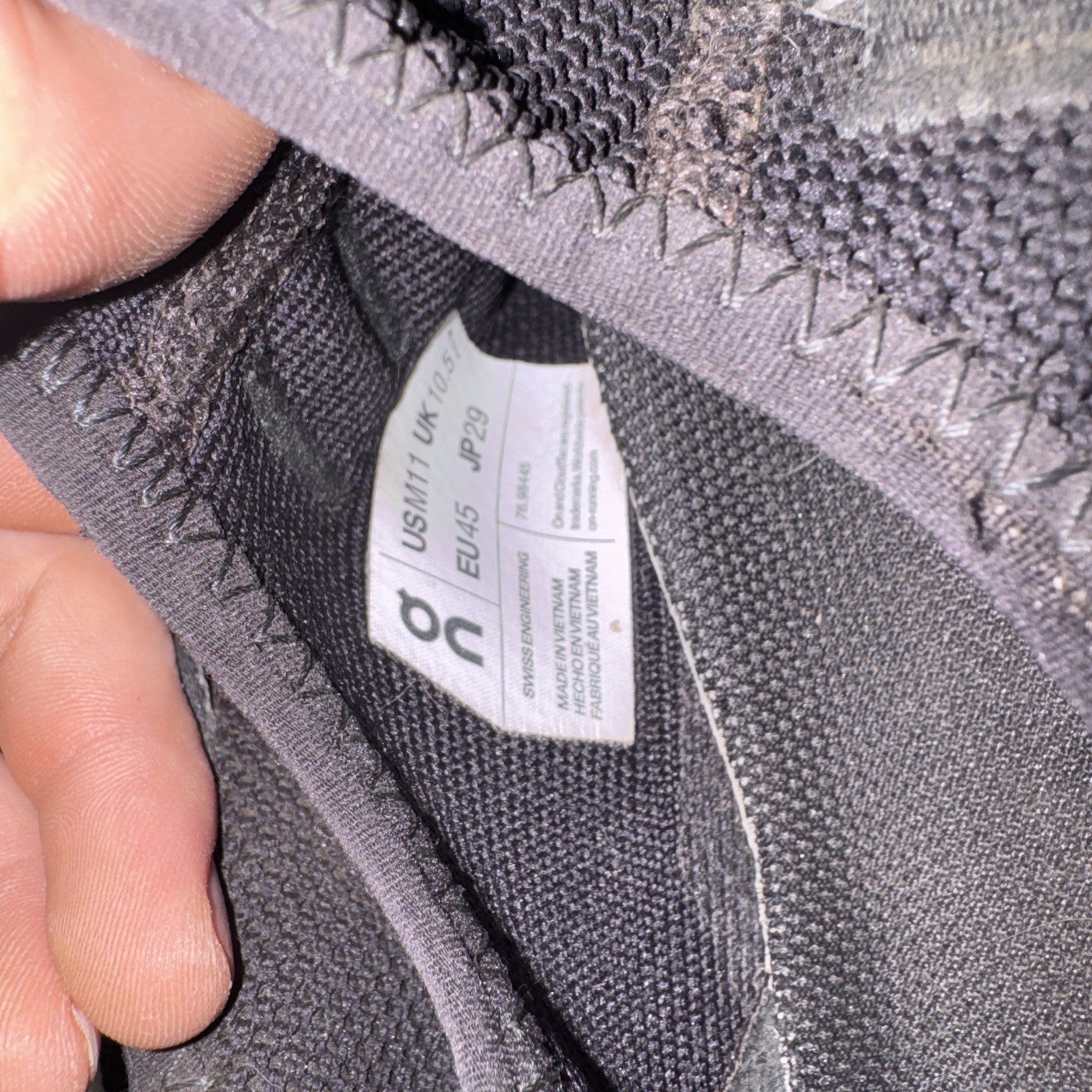 On Cloud Sneaker 76.98445