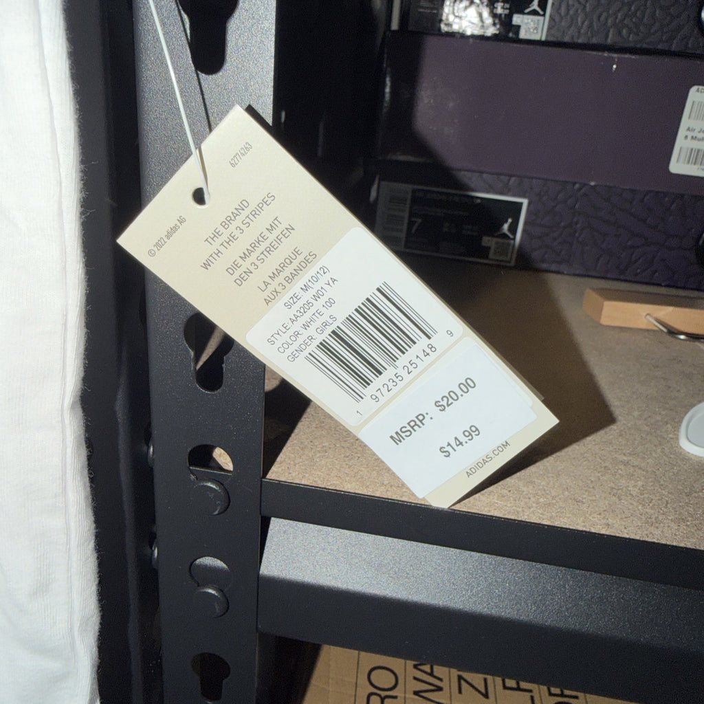 Girls White Adidas Logo T-Shirt (10-12) NWT 0106-0107 &0286-0287