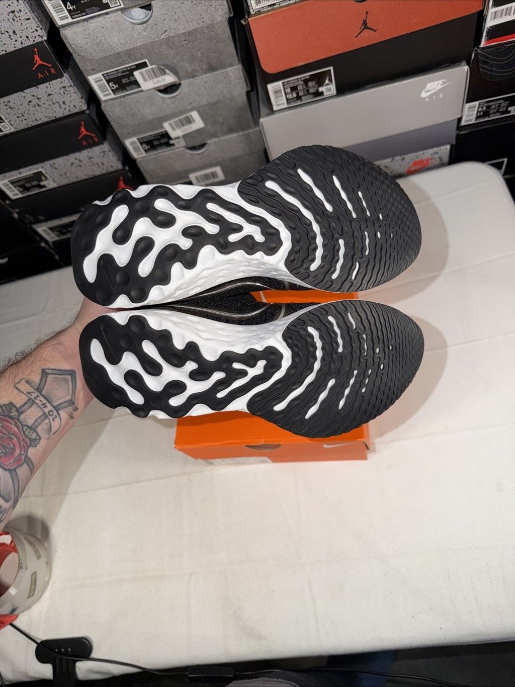 WMNS React Infinity Run Flyknit 3 Black Metallic Copper DD3024-009, Size 7.5