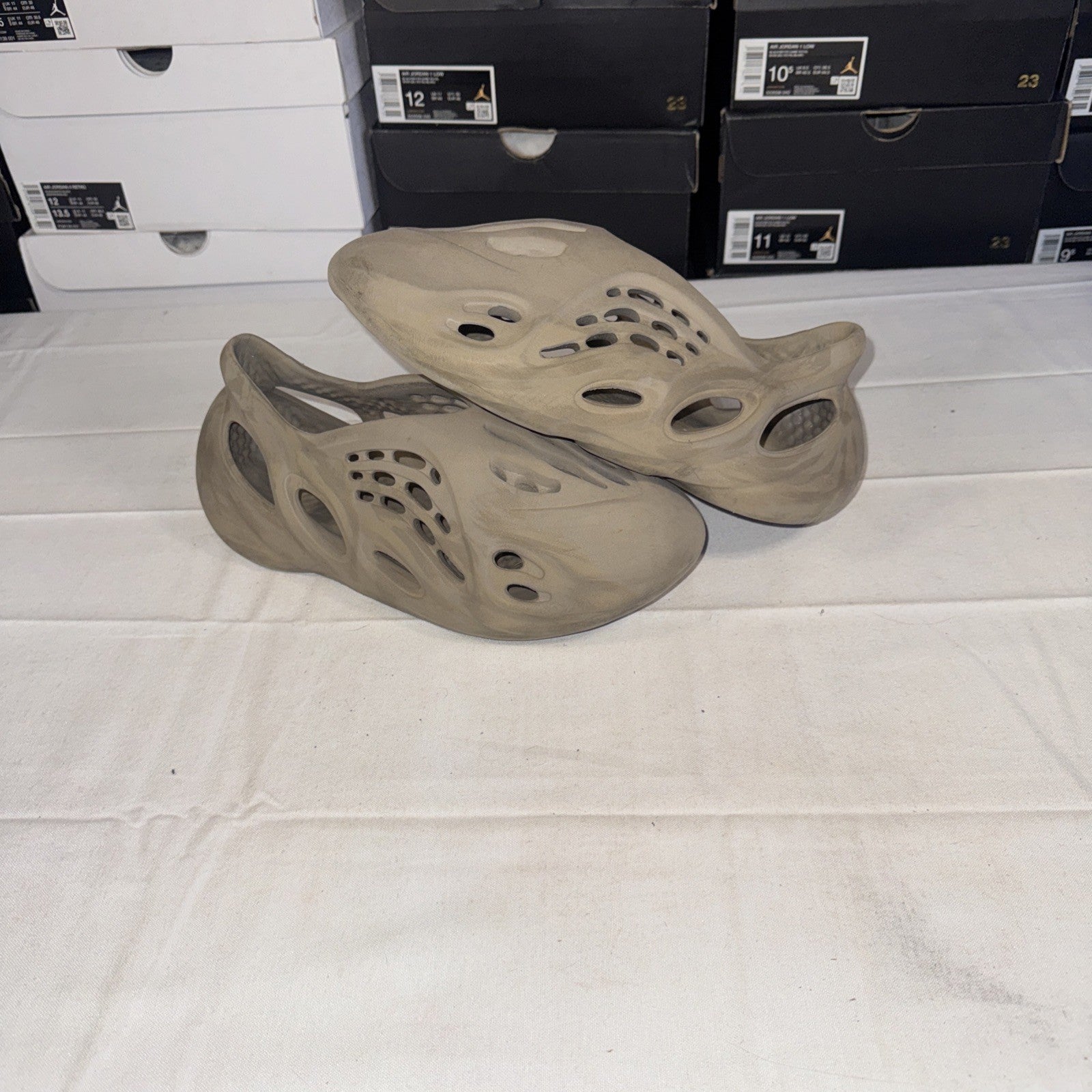 Foam Rnnr Stone Salt Size 7