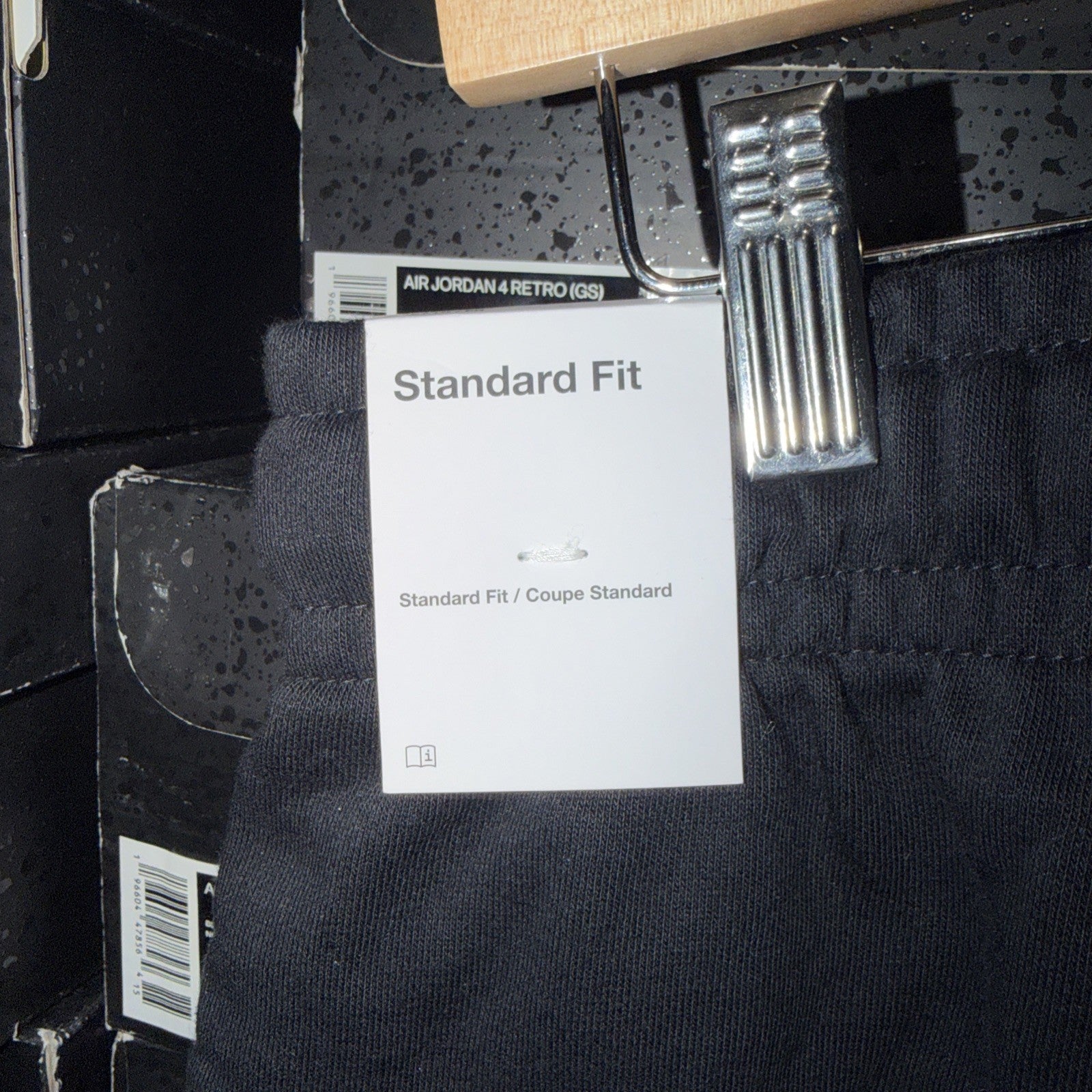 NIKE Sportswear Club Fleece Shorts Boys Youth XL Black Logo CK0509-010 0096