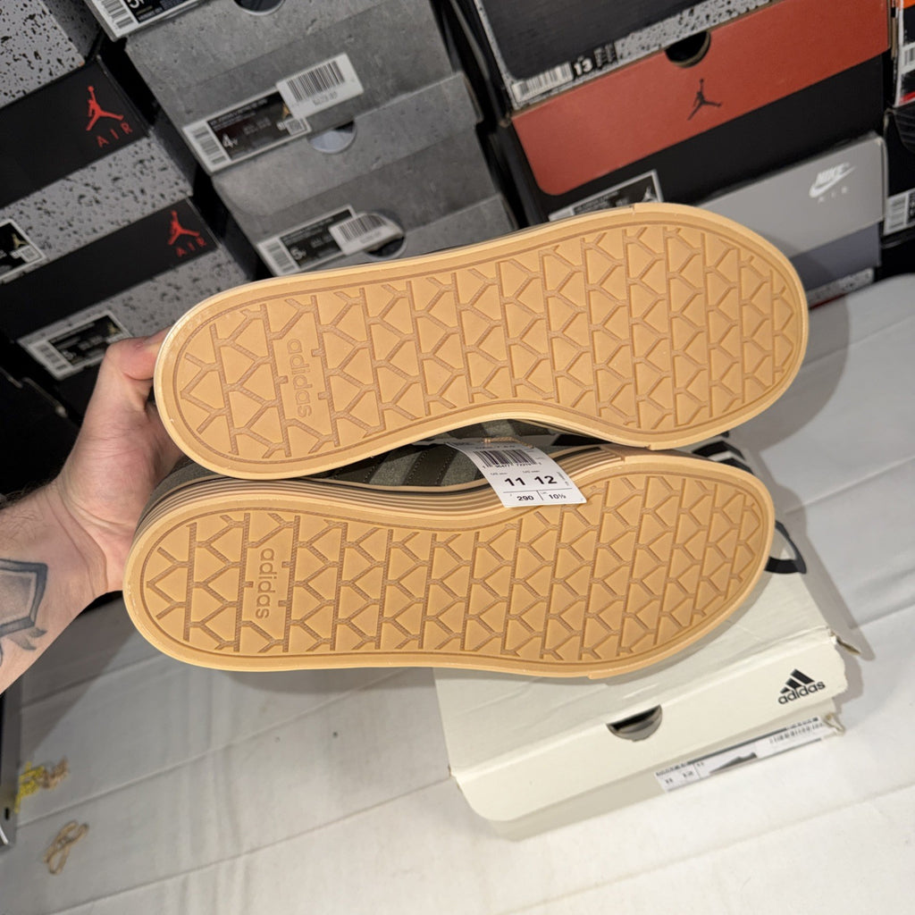 adidas Daily 4.0 Skateboarding Shoes Olive Green, Gum, Size 11  US IF4494