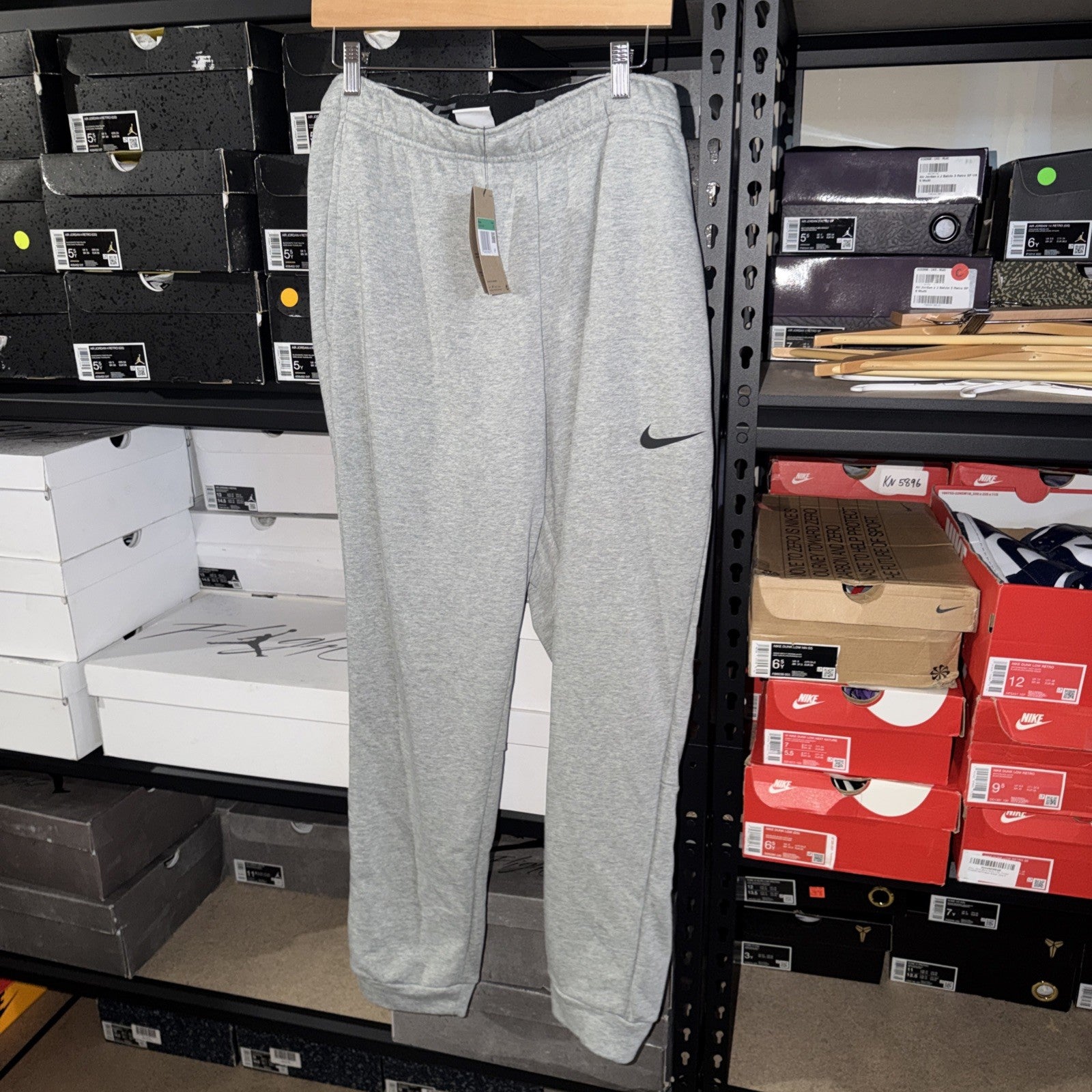 Nike Pants Men XL Gray Heather Jogger Dri Fit Tapered Sweats XL 0123-0126