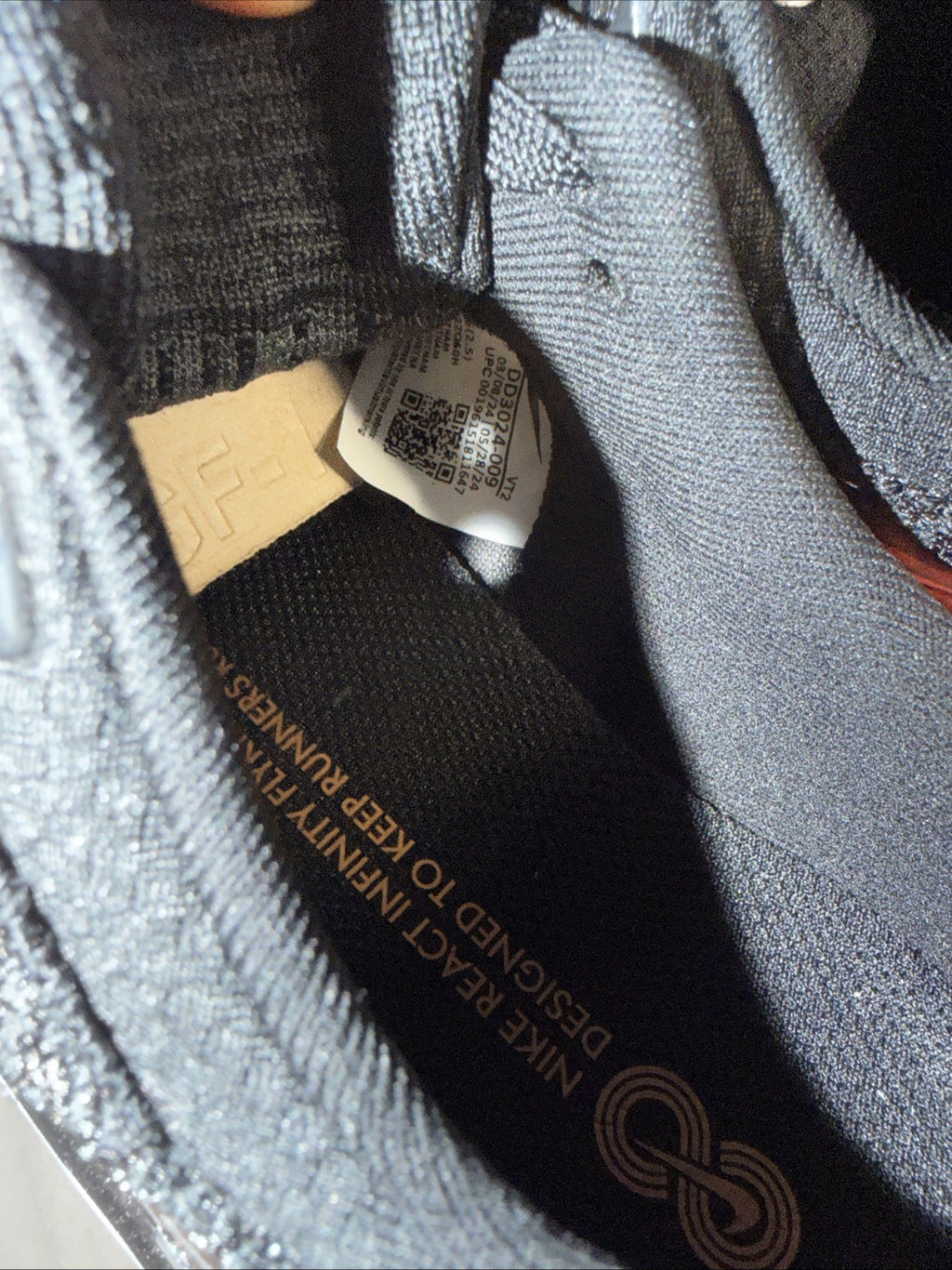 WMNS React Infinity Run Flyknit 3 Black Metallic Copper DD3024-009, Size 7.5