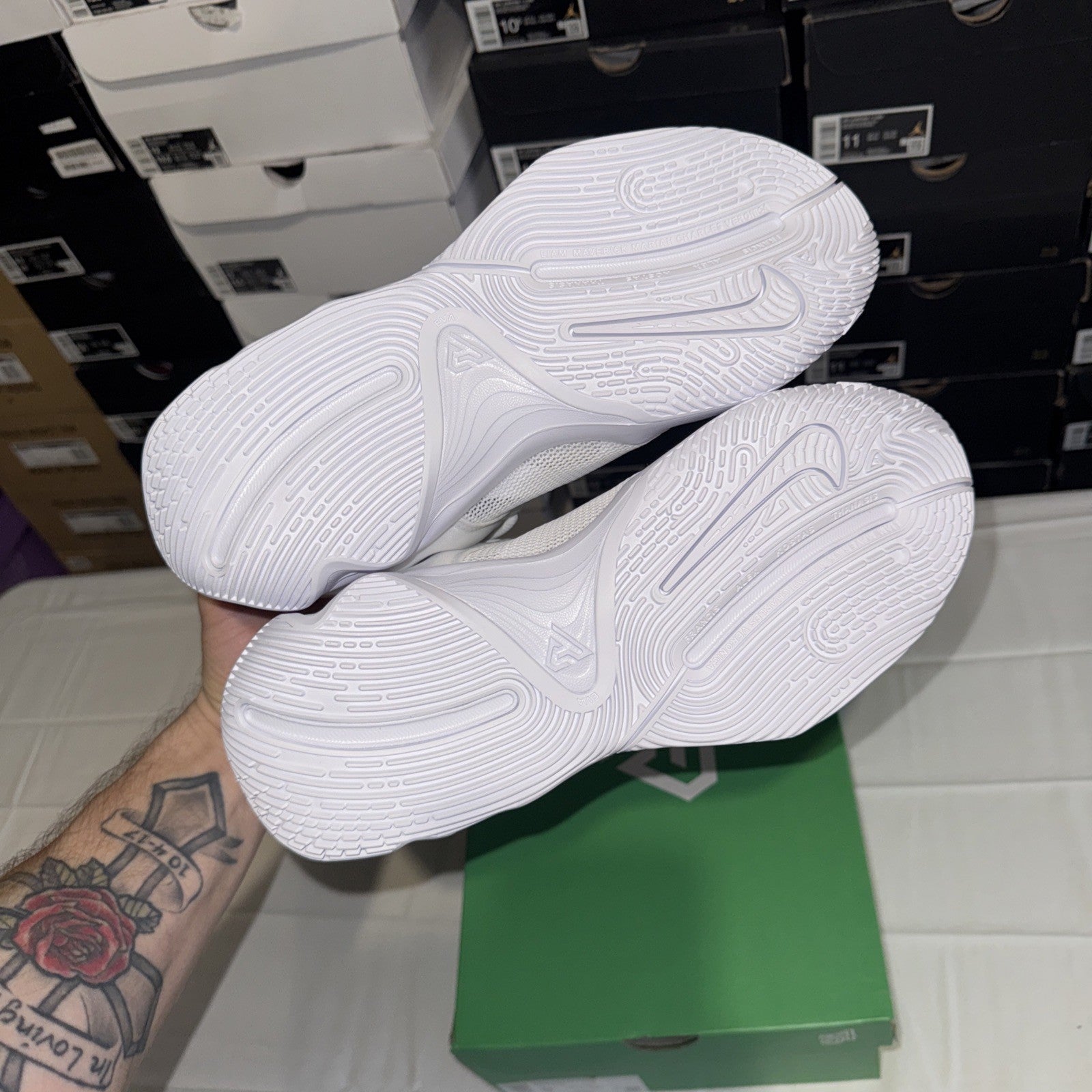 Nike Giannis Immortality 3 Men's Basketball Sneakers Size 9 White DZ7533 102