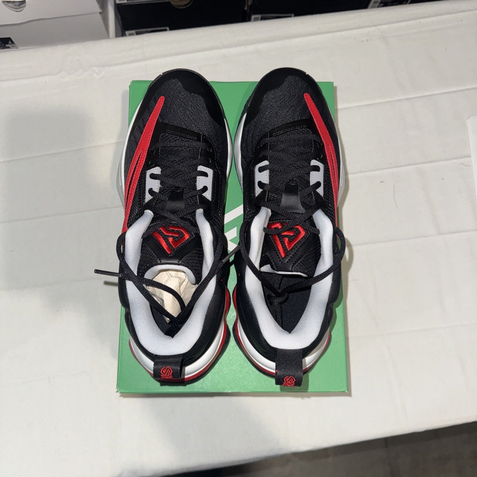 Nike Giannis Immortality 3 Sneakers Black/University Red, Size 11, DZ7533-004