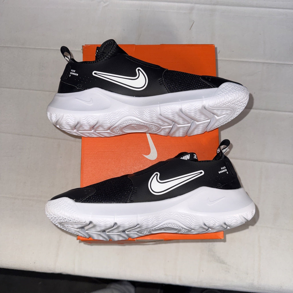Nike Flex Runner 3 Kids' Running Shoes Black/White, Size 6.5Y, FN1294-005