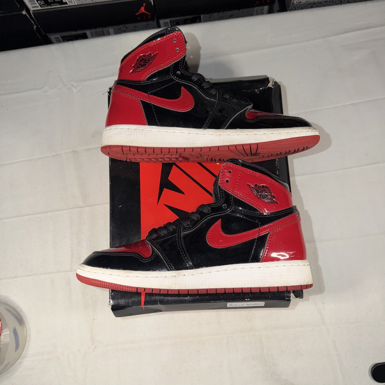 Air Jordan 1 Retro High OG GS Patent Bred Size 5Y 575441-063