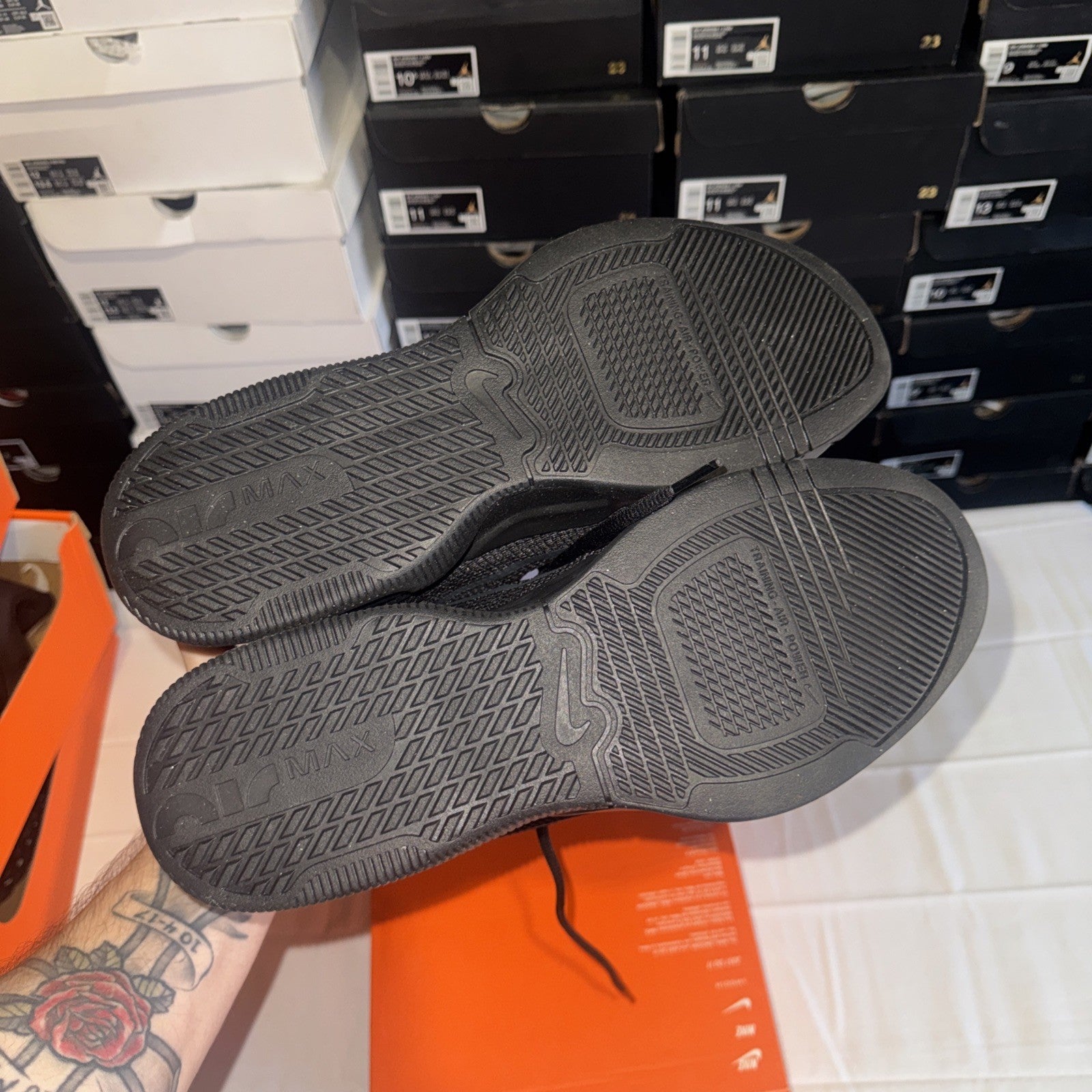 Nike Max Air Low Cut Sneakers BLACK/DM0829-010 SIZE 11 MENS